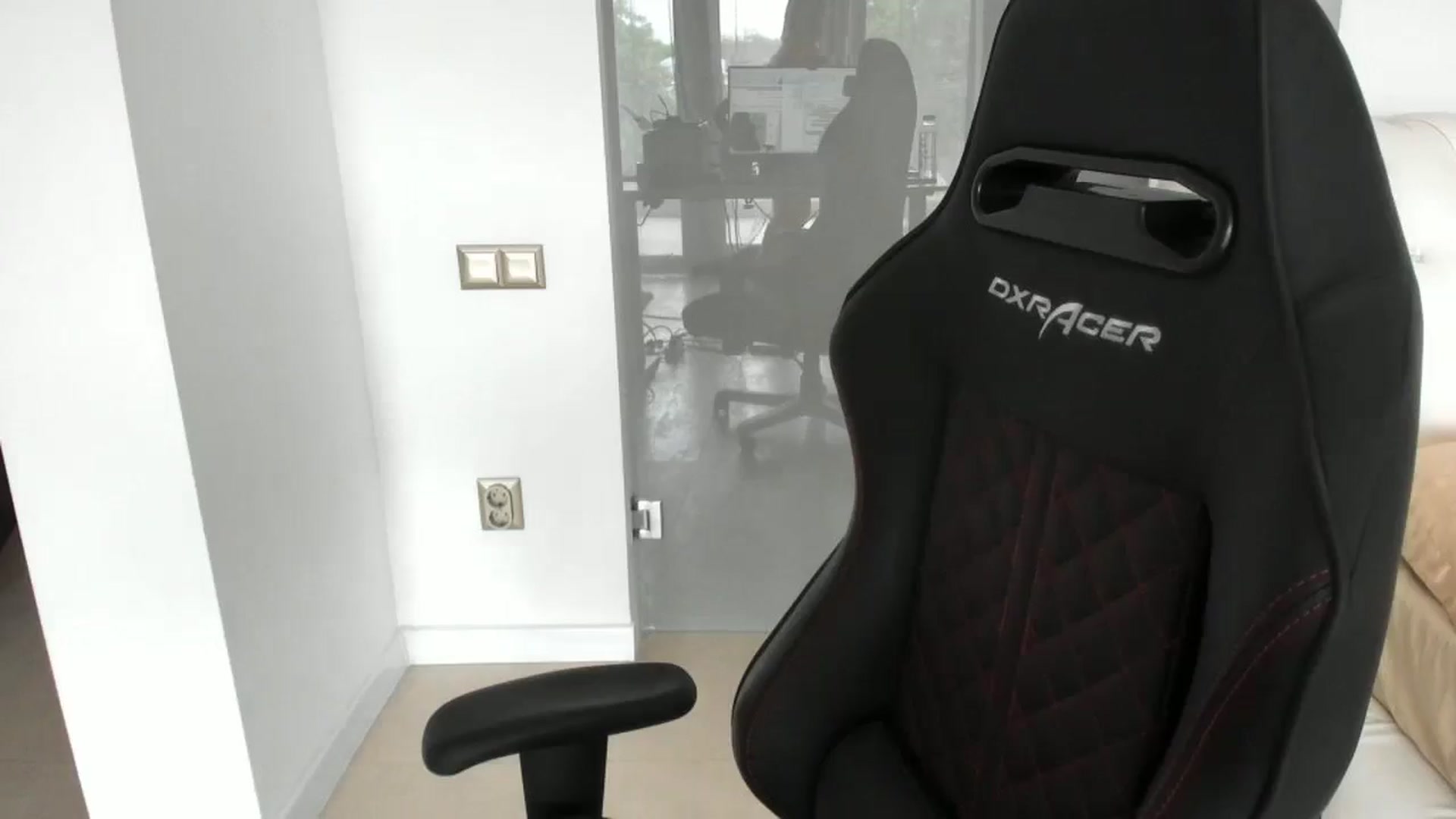 Gallery image thumbnail from Allesia_'s myfreecams stream on, 05/10/2025, 10:57 image 13 of 20