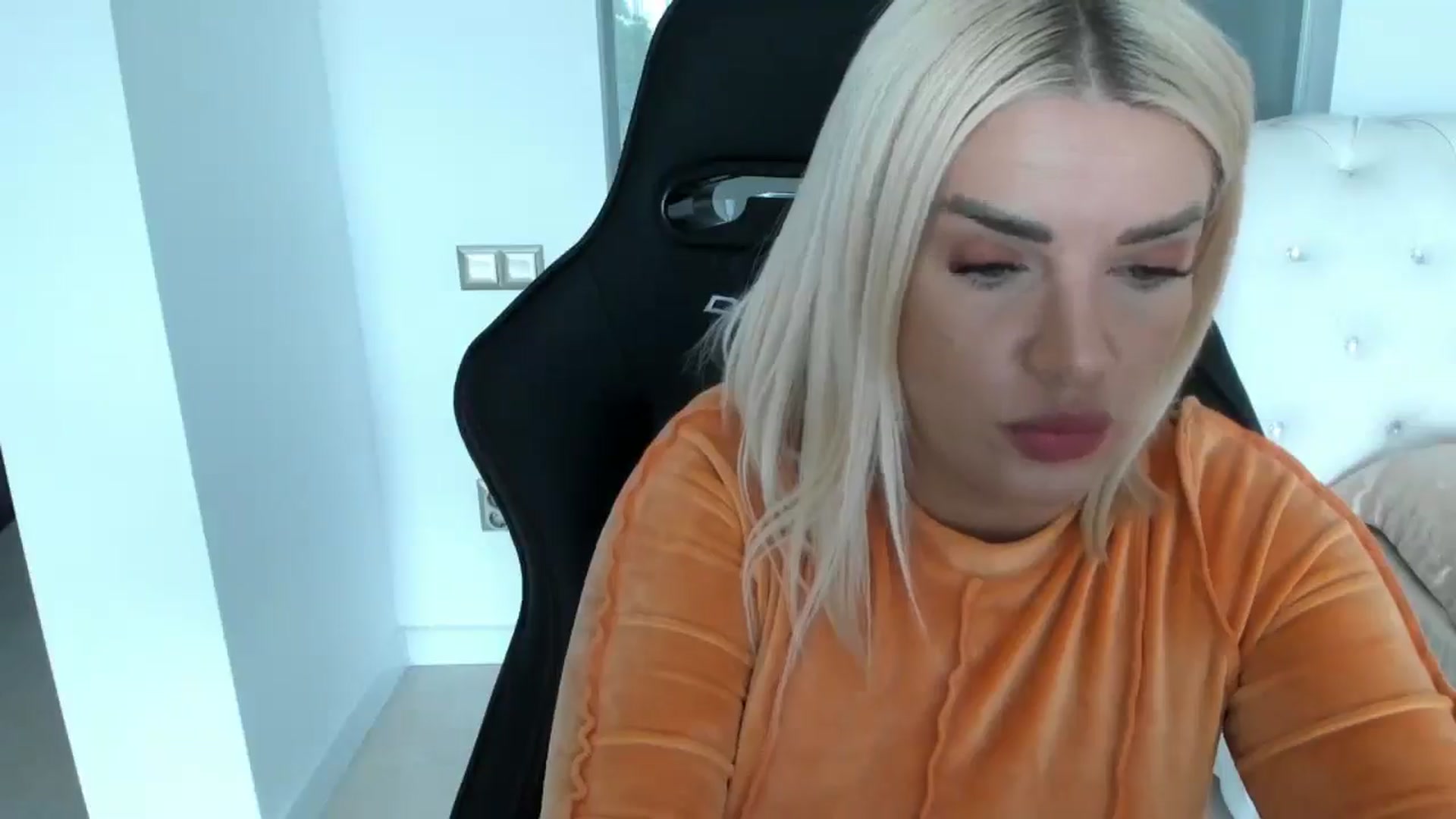 Gallery image thumbnail from Allesia_'s myfreecams stream on, 05/10/2025, 10:57 image 10 of 20
