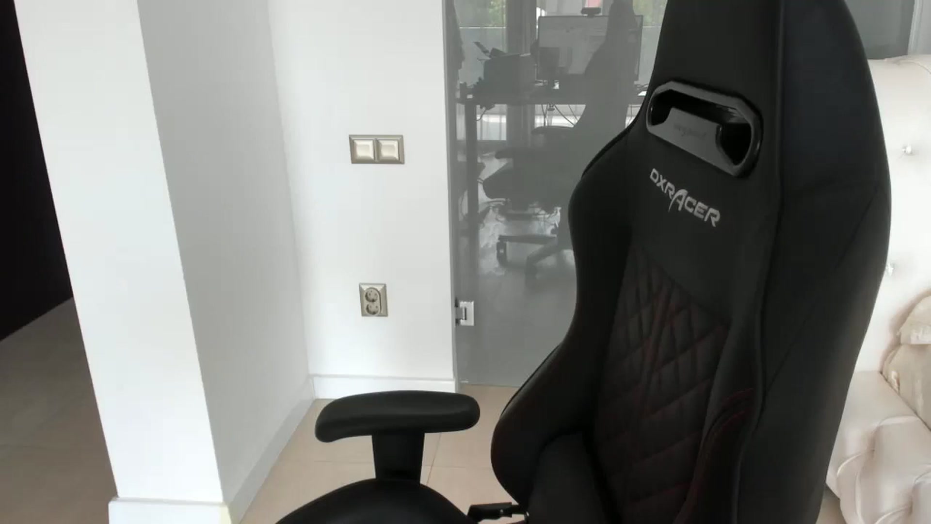 Gallery image thumbnail from Allesia_'s myfreecams stream on, 05/27/2025, 10:12 image 13 of 20