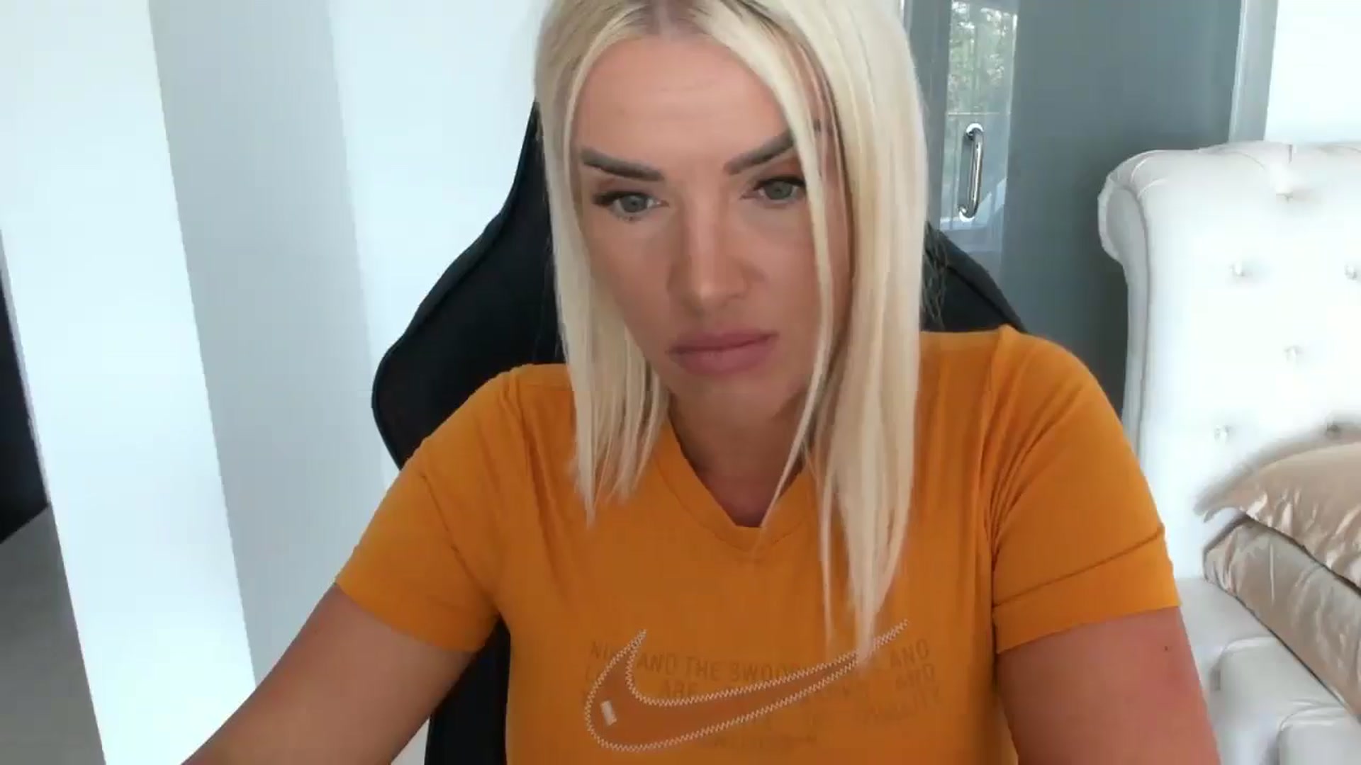 Gallery image thumbnail from Allesia_'s myfreecams stream on, 07/21/2025, 10:48 image 10 of 20