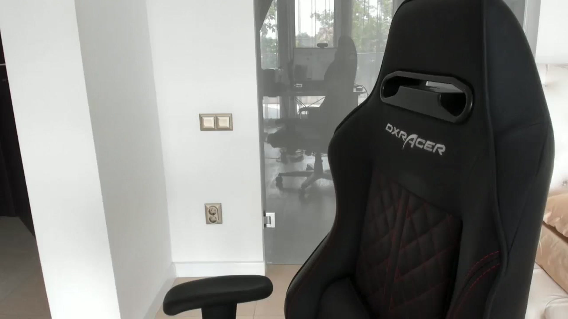 Gallery image thumbnail from Allesia_'s myfreecams stream on, 07/28/2025, 10:46 image 17 of 20