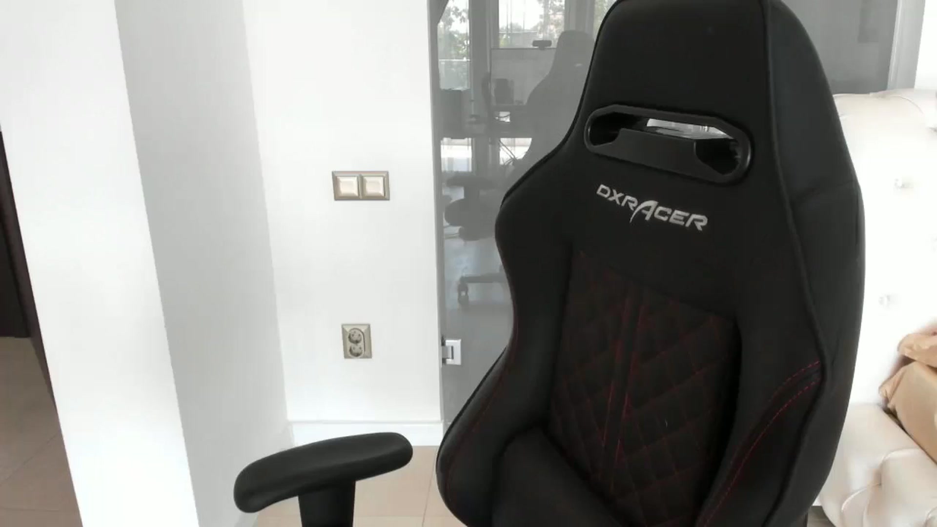 Gallery image thumbnail from Allesia_'s myfreecams stream on, 08/03/2025, 10:11 image 13 of 20