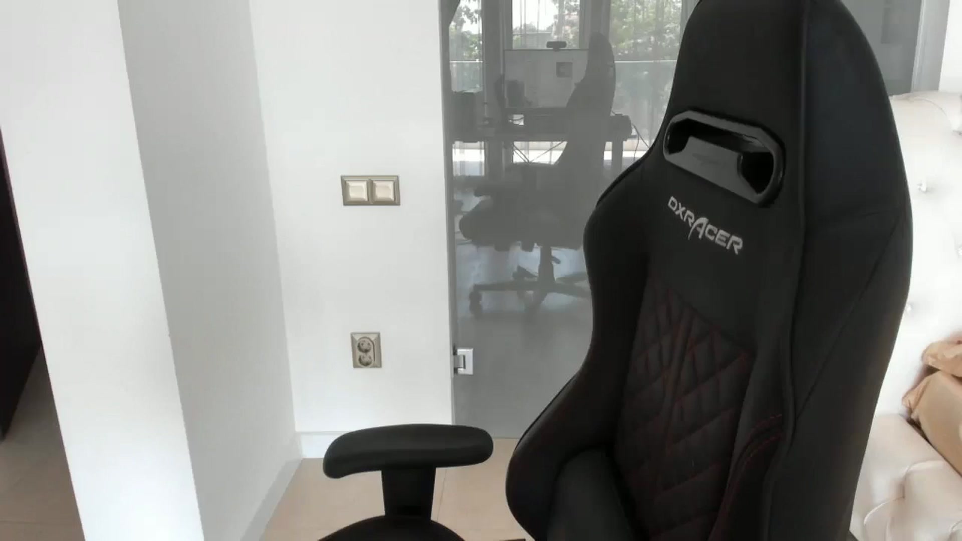Gallery image thumbnail from Allesia_'s myfreecams stream on, 08/03/2025, 10:11 image 16 of 20