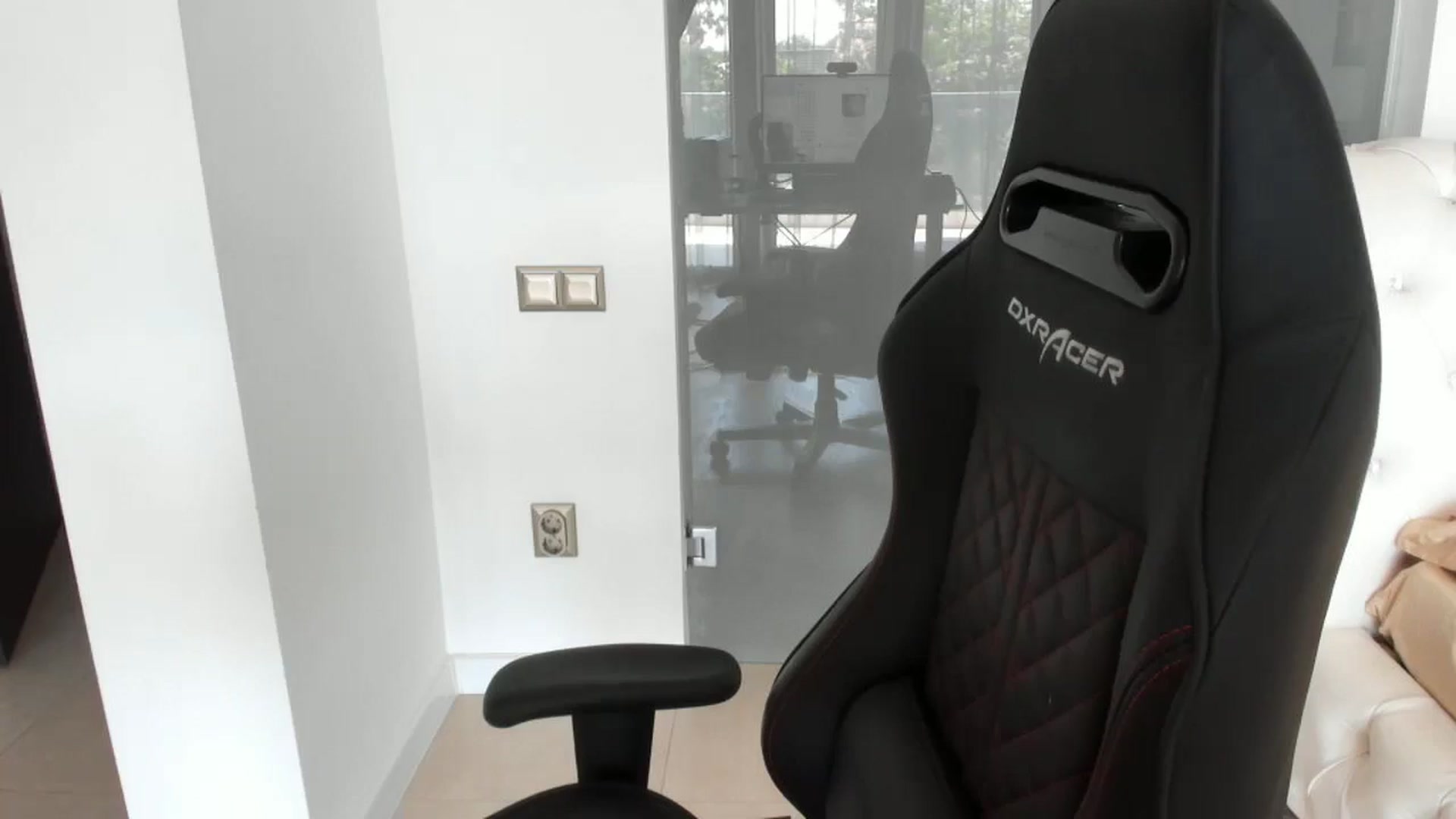 Gallery image thumbnail from Allesia_'s myfreecams stream on, 08/03/2025, 10:11 image 15 of 20