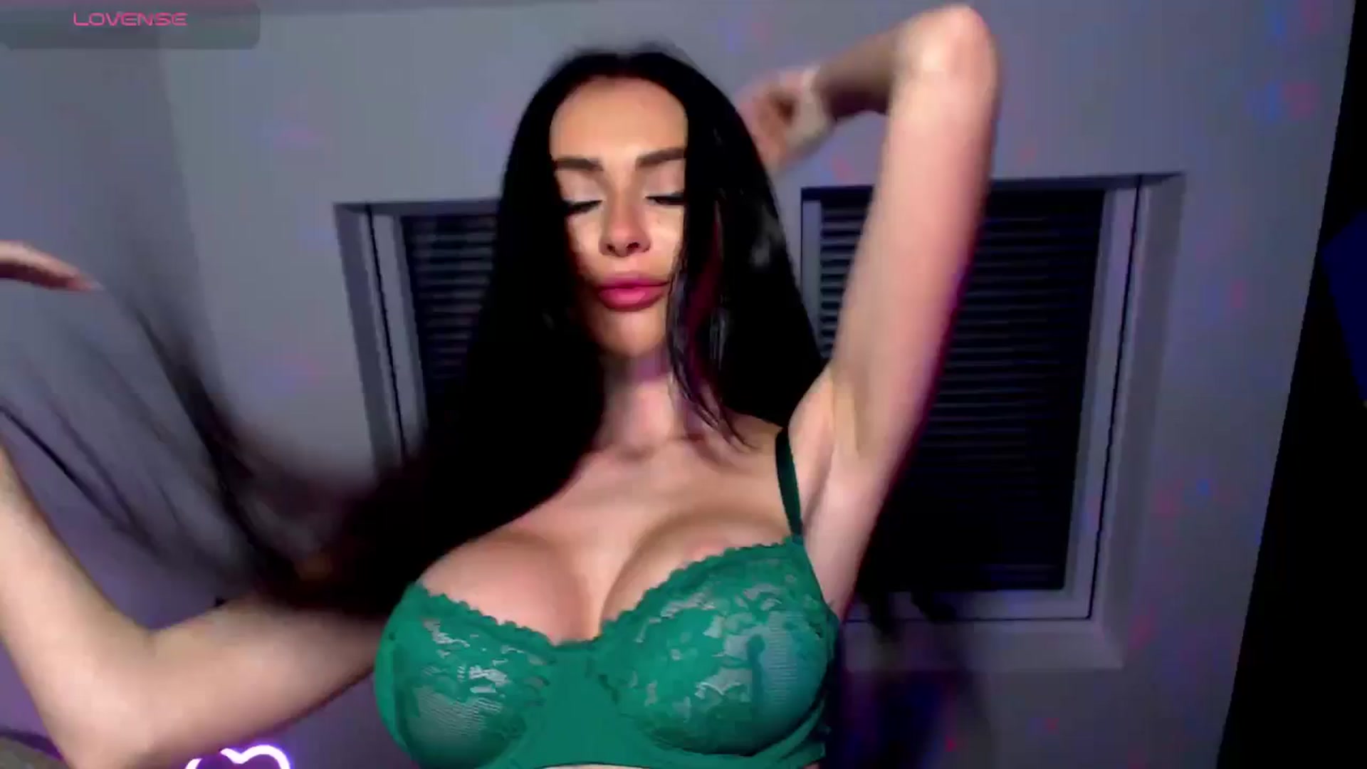 Gallery image thumbnail from AlliBday's myfreecams stream on, 03/21/2025, 20:21 image 3 of 20