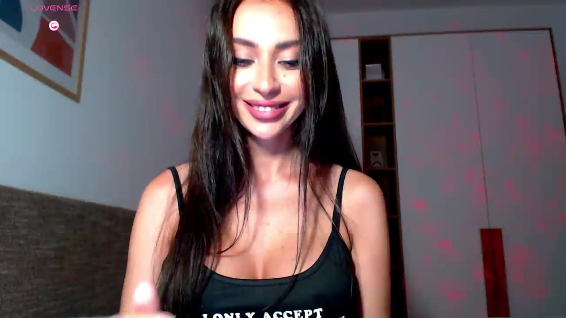 Gallery image thumbnail from Alli_'s myfreecams stream on, 06/24/2026, 15:13 image 15 of 20