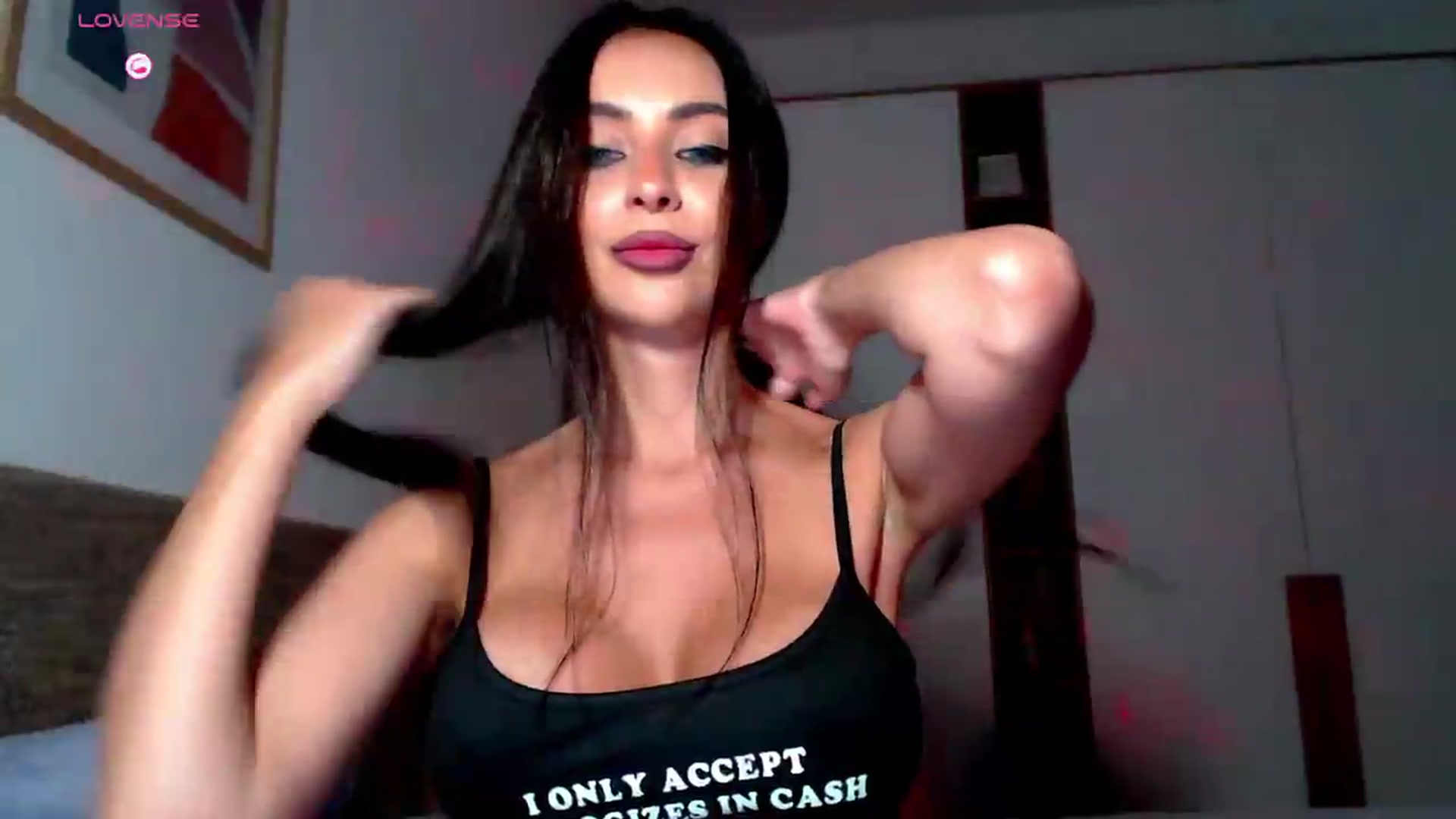 Gallery image thumbnail from Alli_'s myfreecams stream on, 07/26/2026, 16:41 image 6 of 20