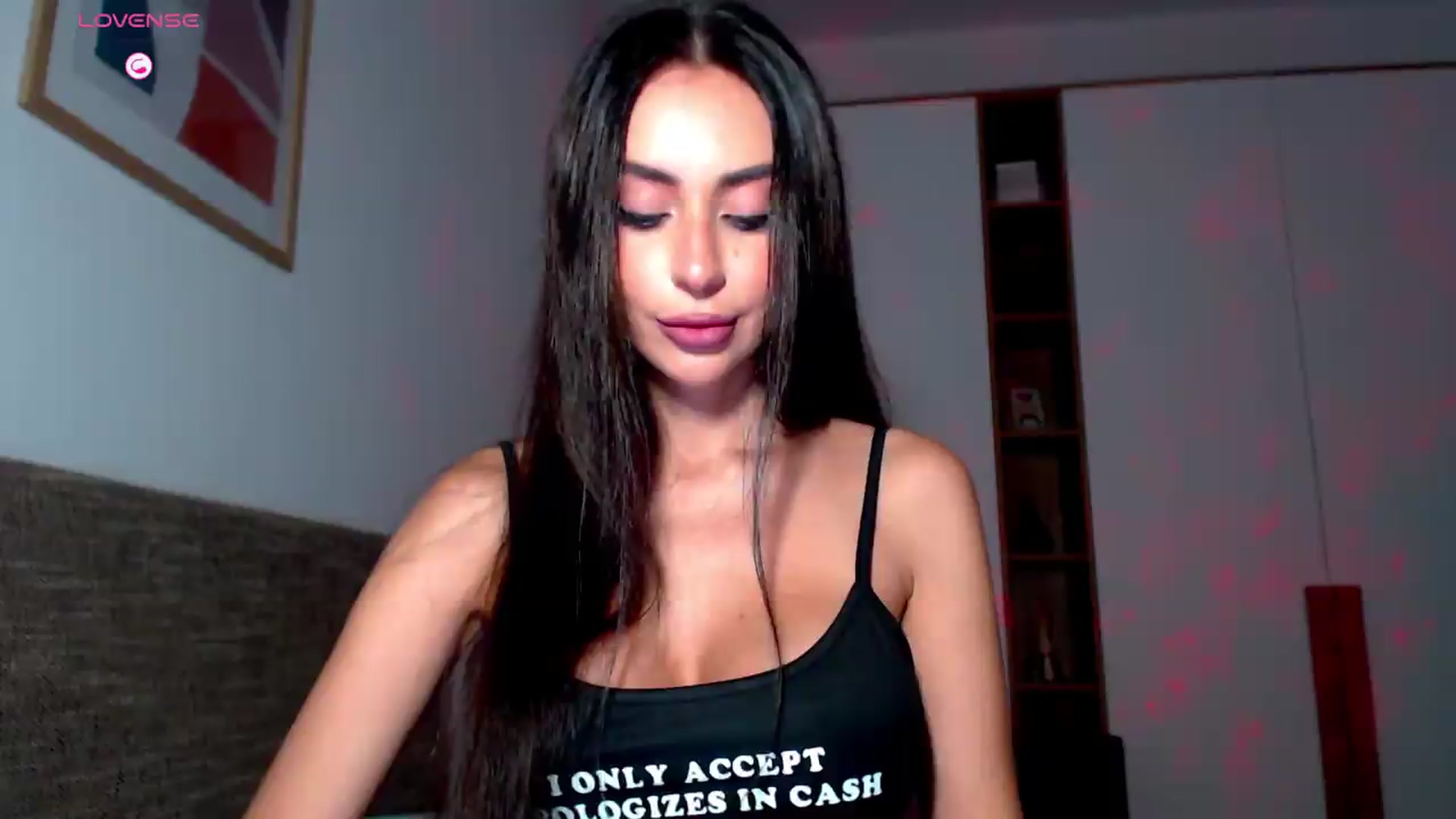 Gallery image thumbnail from Alli_'s myfreecams stream on, 08/08/2026, 12:15 image 13 of 20