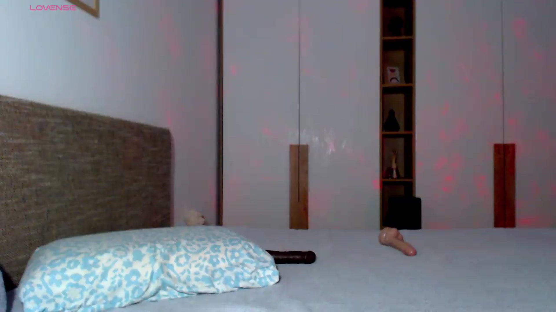 Gallery image thumbnail from Alli_'s myfreecams stream on, 08/11/2026, 15:06 image 17 of 20