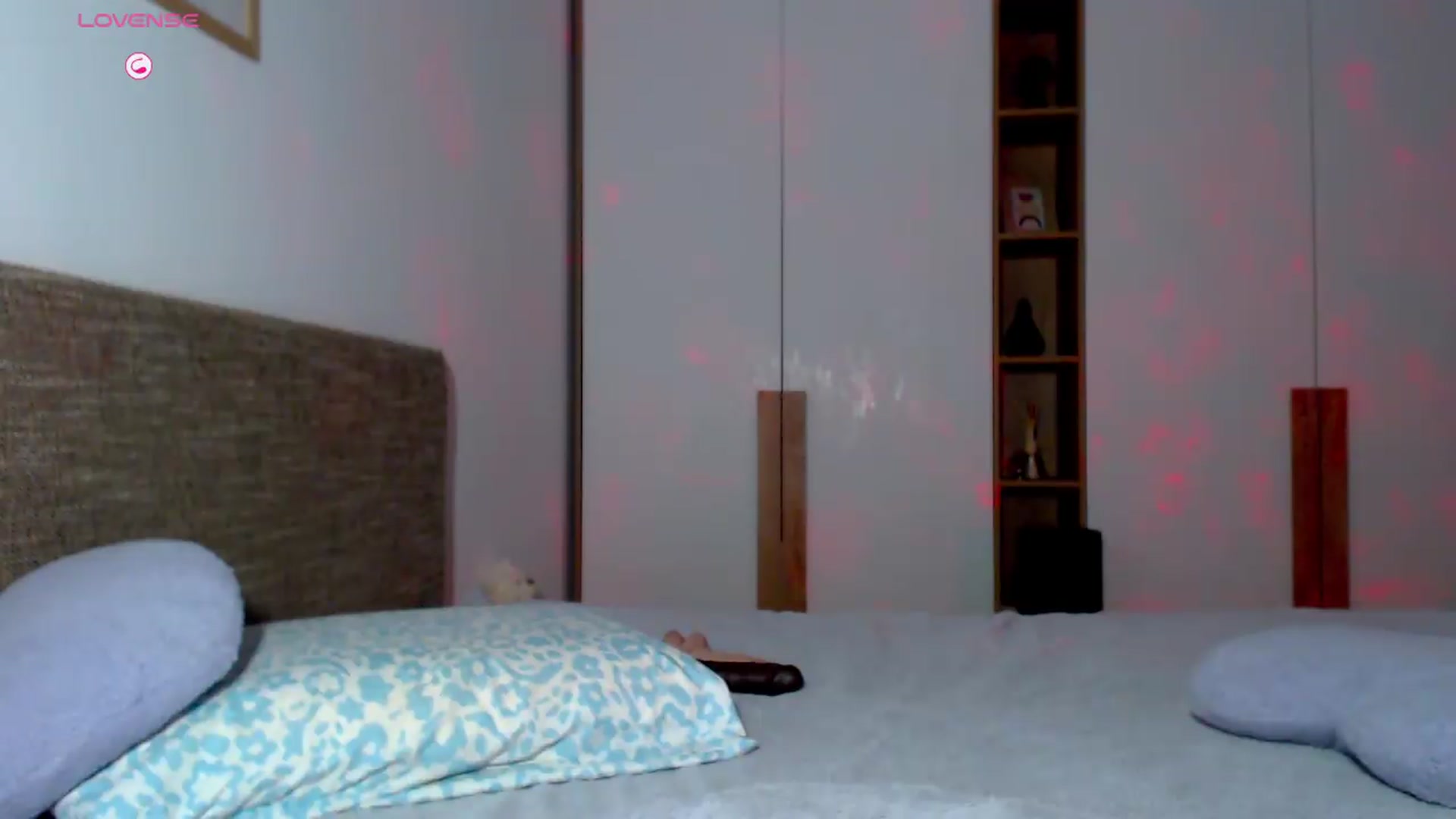 Gallery image thumbnail from Alli_'s myfreecams stream on, 08/11/2026, 17:47 image 14 of 20