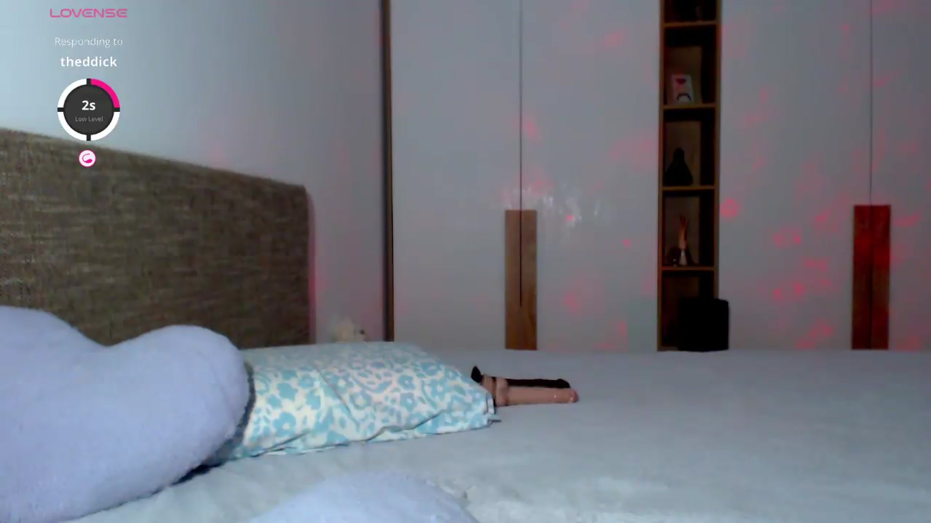 Gallery image thumbnail from Alli_'s myfreecams stream on, 08/20/2026, 16:58 image 17 of 20