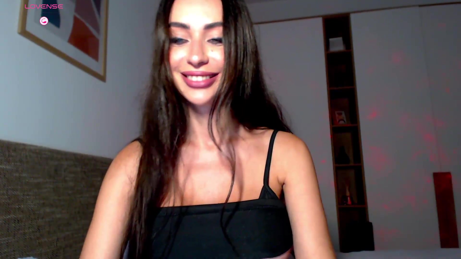 Gallery image thumbnail from Alli_'s myfreecams stream on, 08/26/2026, 18:22 image 20 of 20