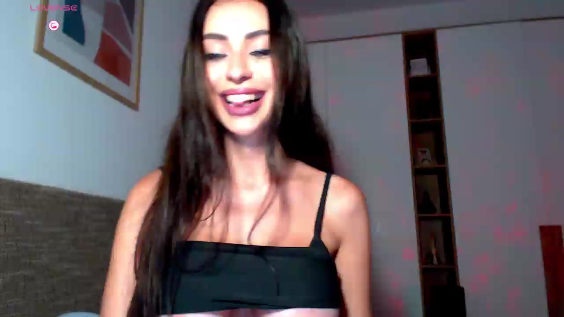 Gallery image thumbnail from Alli_'s myfreecams stream on, 08/26/2026, 17:56 image 1 of 20