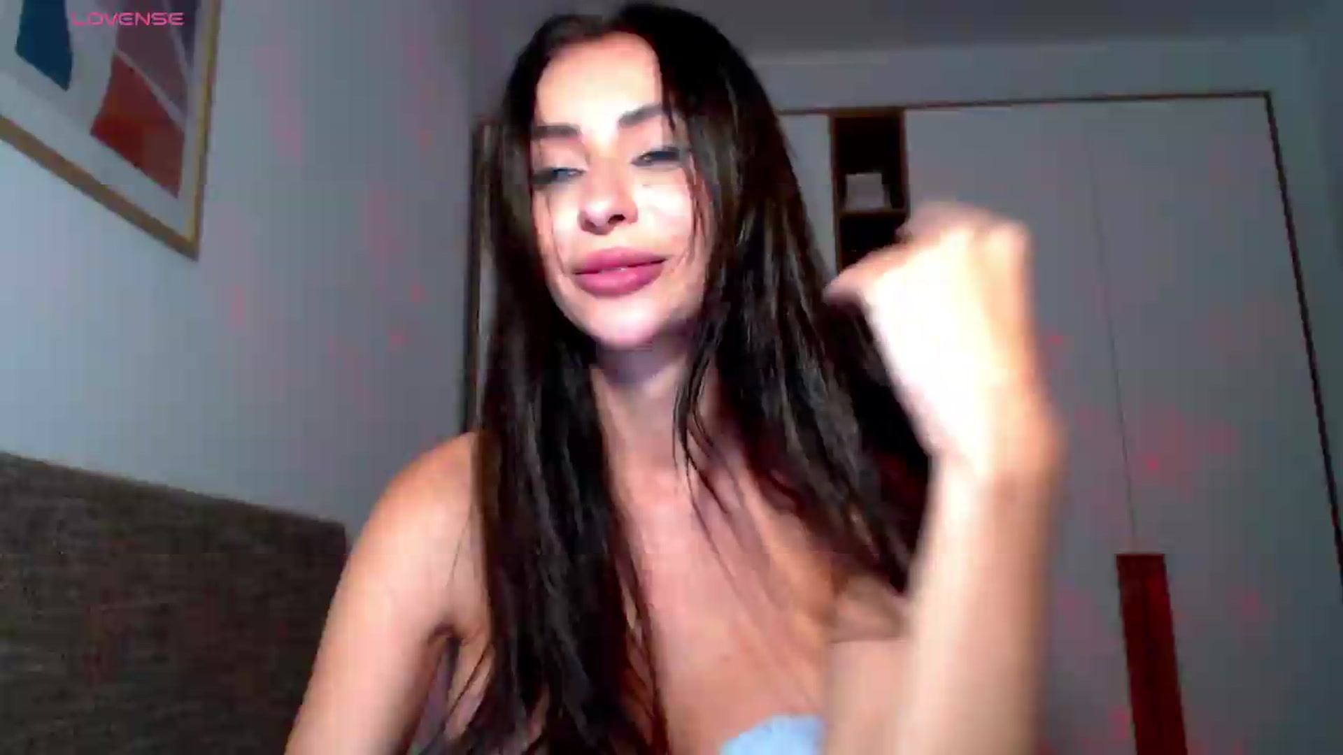 Gallery image thumbnail from Alli_'s myfreecams stream on, 08/28/2026, 19:12 image 14 of 20