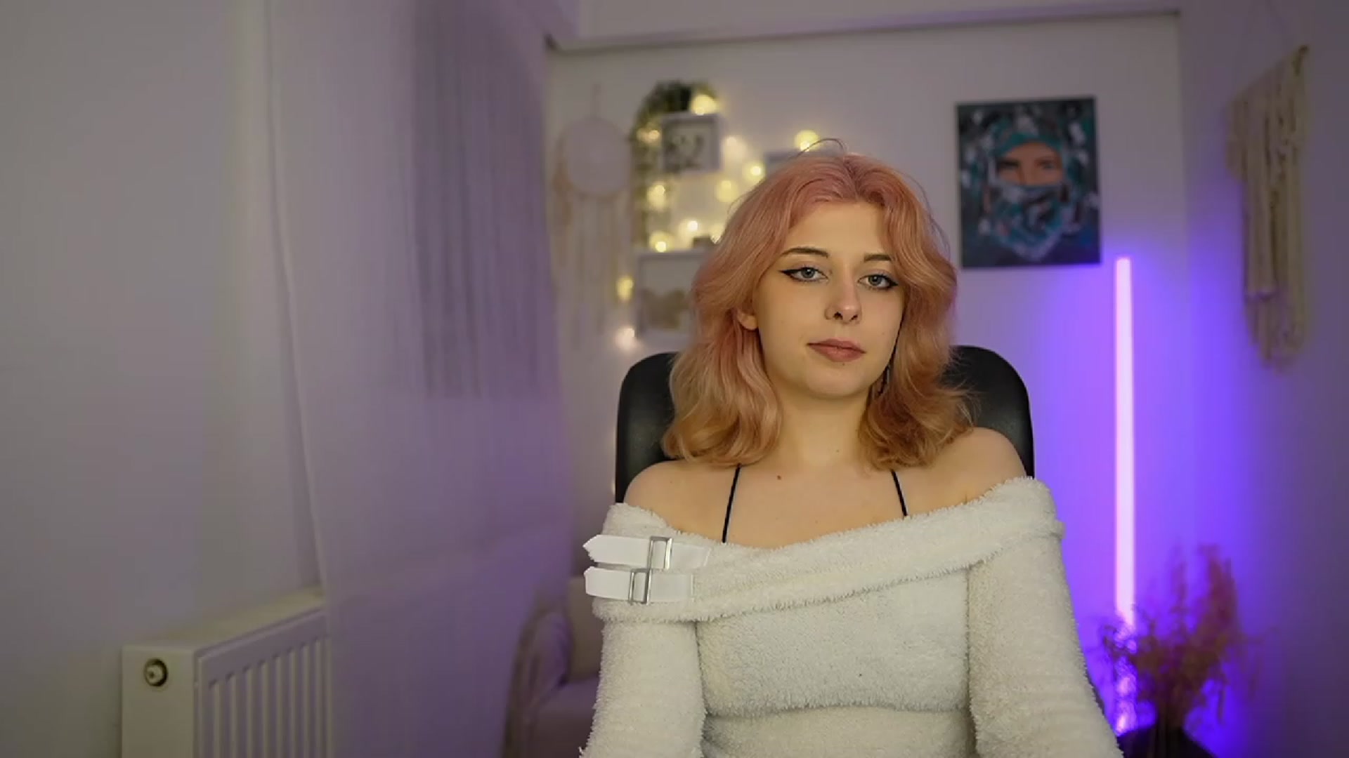 Gallery image thumbnail from Allice_Bong's myfreecams stream on, 02/20/2024, 20:22 image 5 of 20