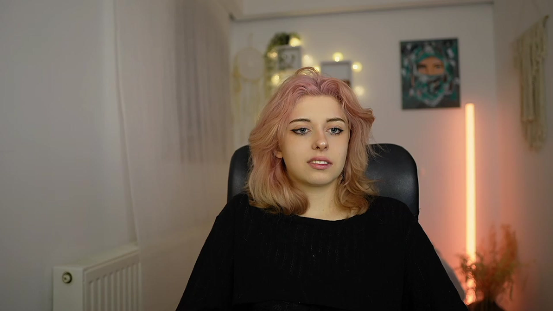 Gallery image thumbnail from Allice_Bong's myfreecams stream on, 02/21/2024, 19:48 image 13 of 20