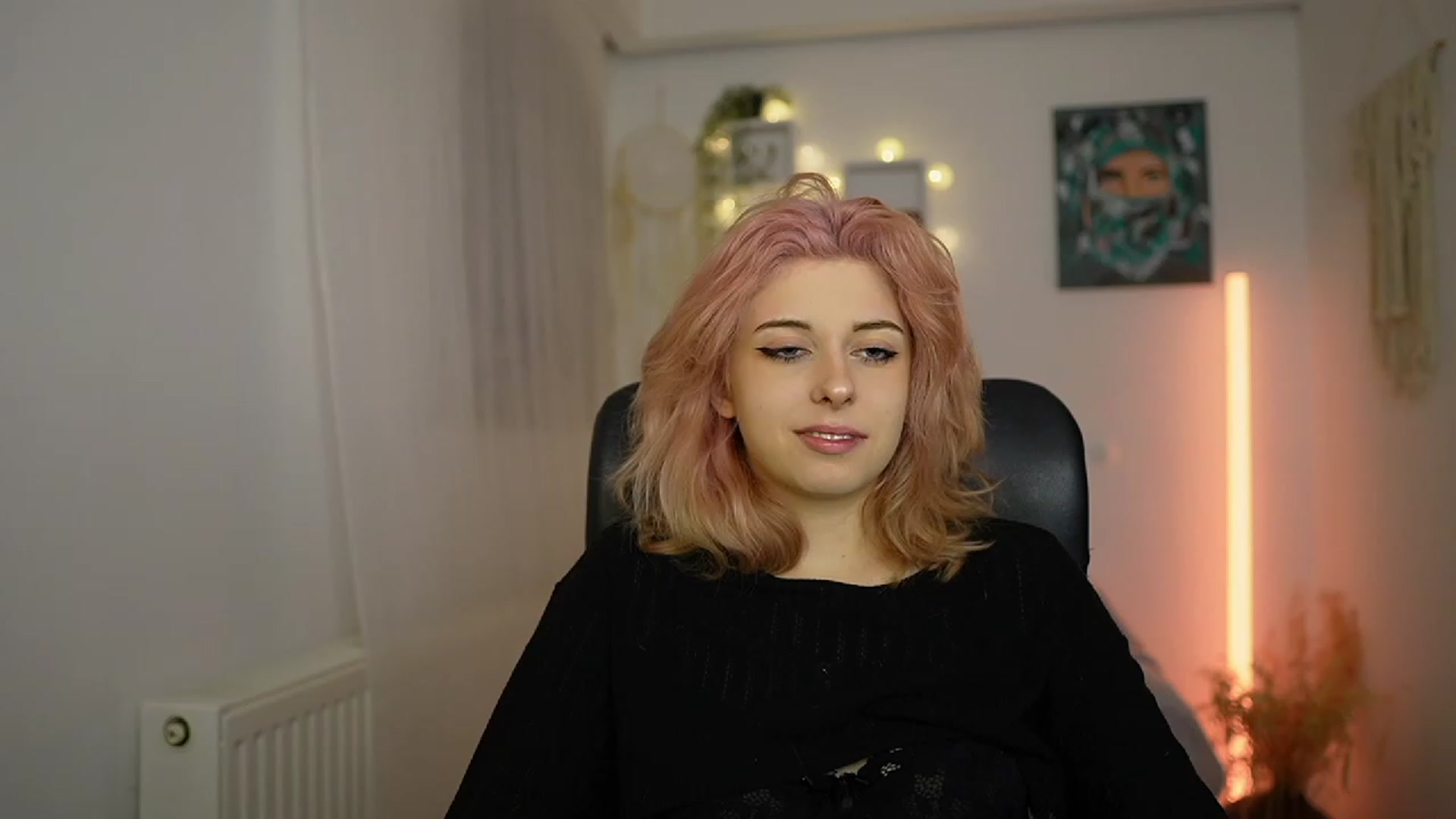 Gallery image thumbnail from Allice_Bong's myfreecams stream on, 02/21/2024, 19:48 image 14 of 20