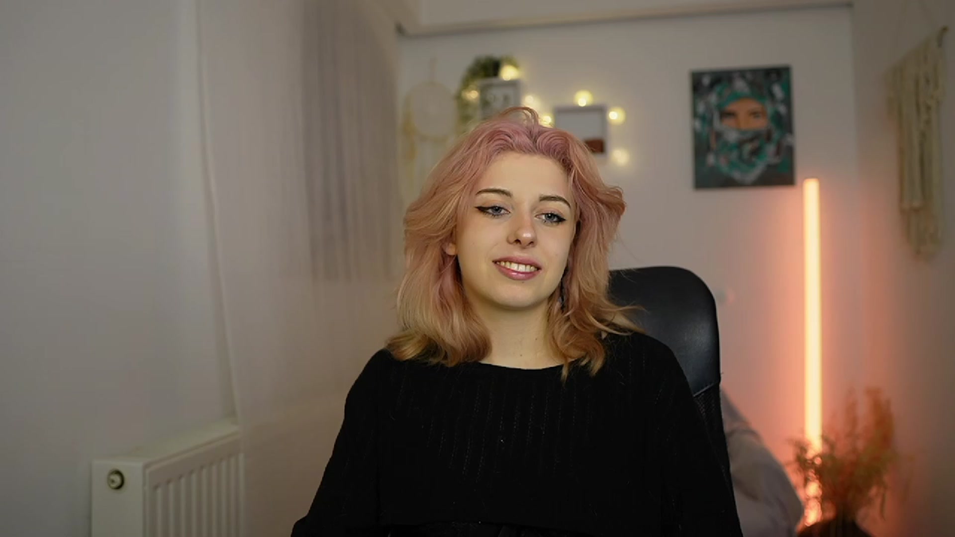 Gallery image thumbnail from Allice_Bong's myfreecams stream on, 02/21/2024, 19:48 image 5 of 20
