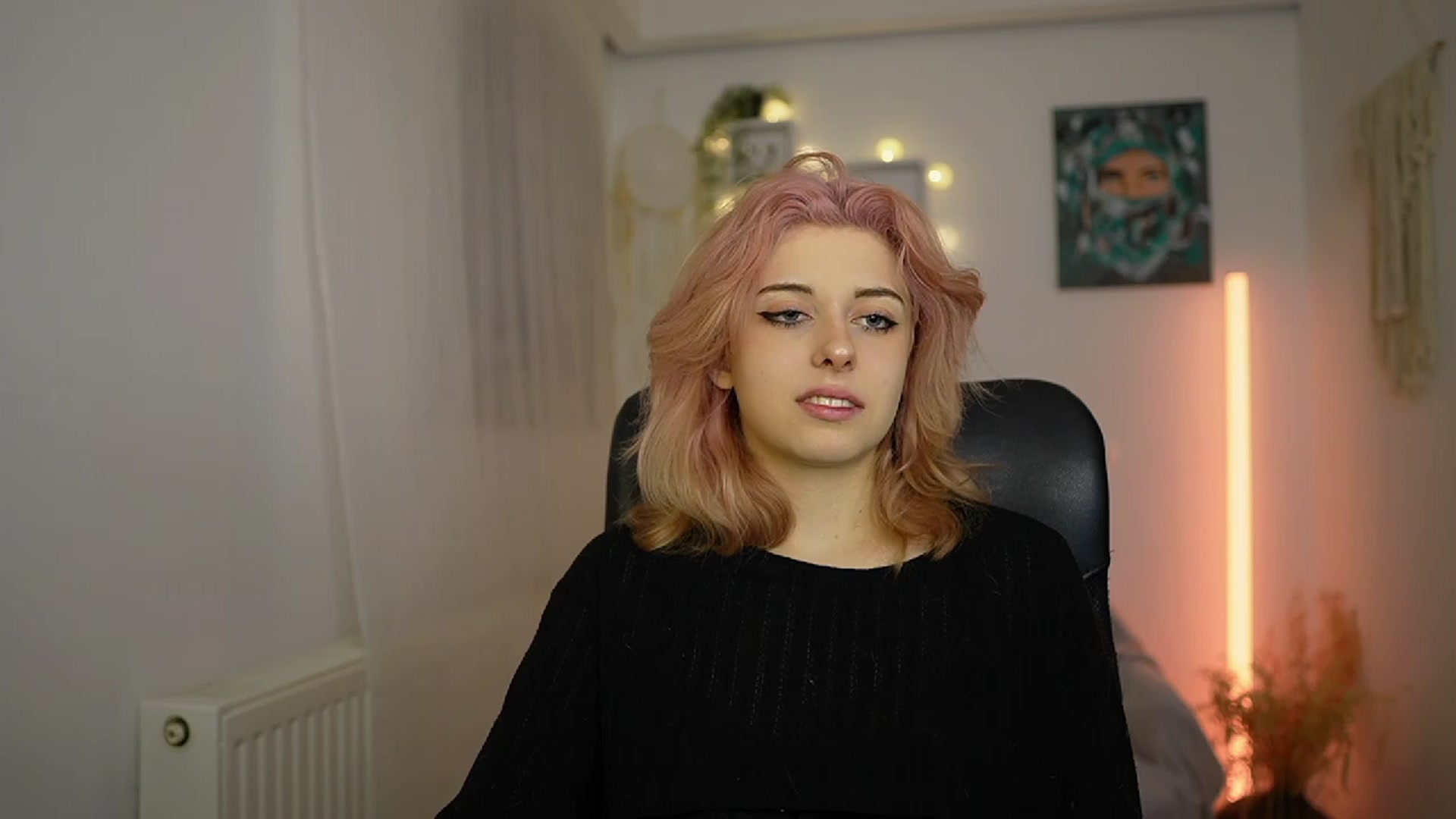 Gallery image thumbnail from Allice_Bong's myfreecams stream on, 02/21/2024, 19:48 image 11 of 20