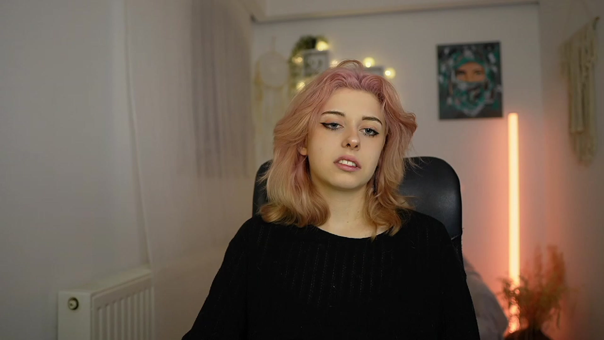 Gallery image thumbnail from Allice_Bong's myfreecams stream on, 02/21/2024, 19:48 image 10 of 20