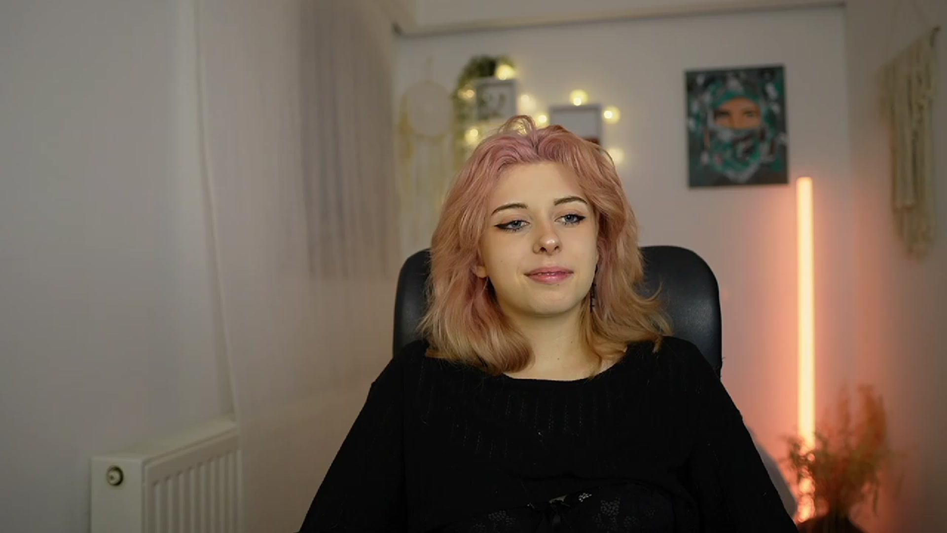 Gallery image thumbnail from Allice_Bong's myfreecams stream on, 02/21/2024, 19:48 image 17 of 20