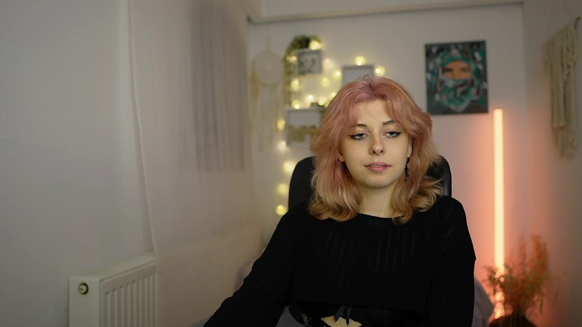 Gallery image thumbnail from Allice_Bong's myfreecams stream on, 02/21/2024, 22:56 image 16 of 20