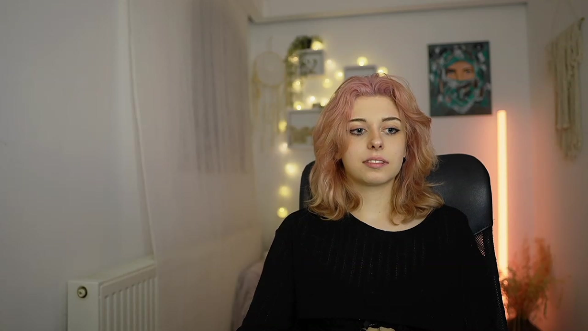 Gallery image thumbnail from Allice_Bong's myfreecams stream on, 02/21/2024, 22:56 image 9 of 20