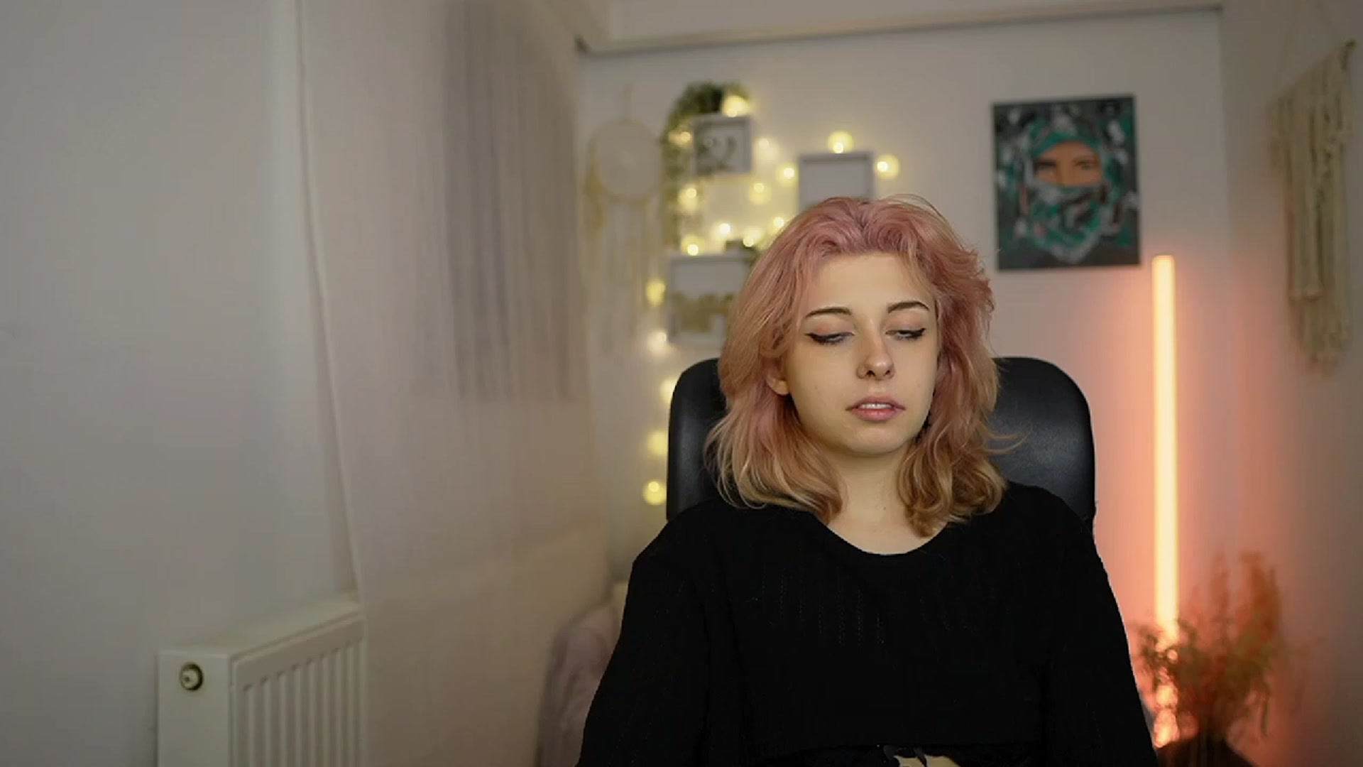 Gallery image thumbnail from Allice_Bong's myfreecams stream on, 02/21/2024, 22:56 image 3 of 20