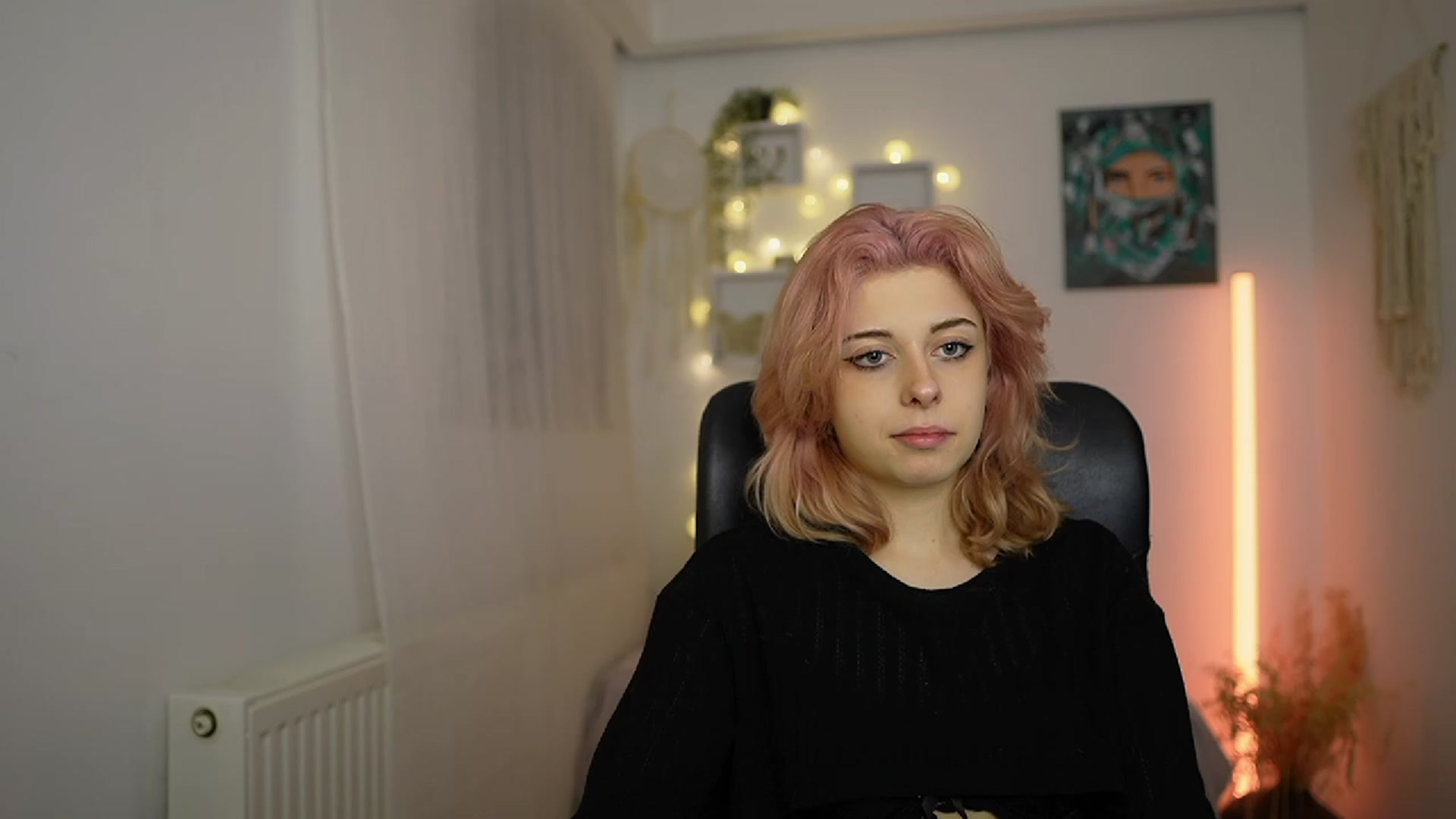 Gallery image thumbnail from Allice_Bong's myfreecams stream on, 02/21/2024, 22:56 image 1 of 20