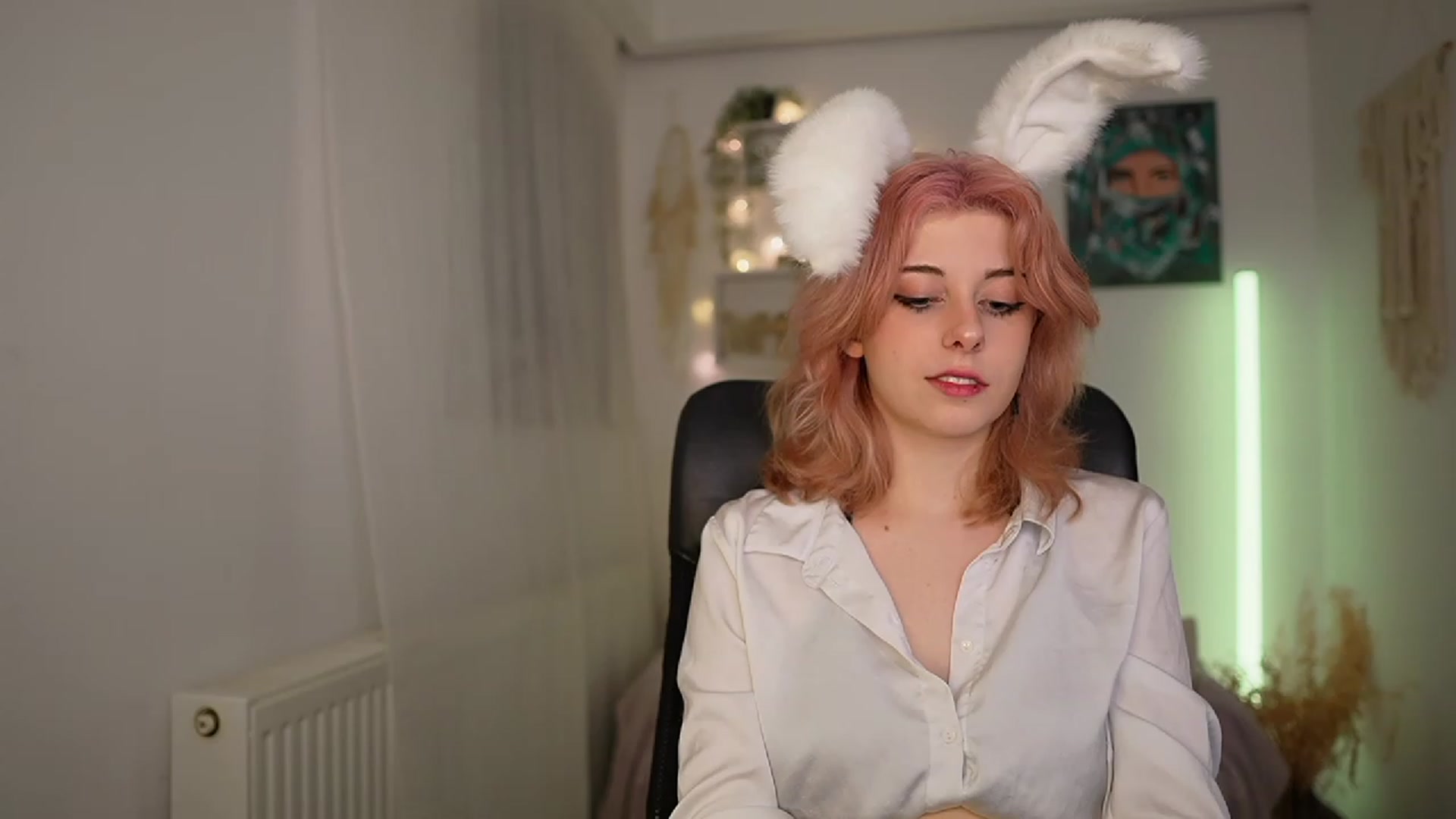 Gallery image thumbnail from Allice_Bong's myfreecams stream on, 02/22/2024, 20:51 image 9 of 20