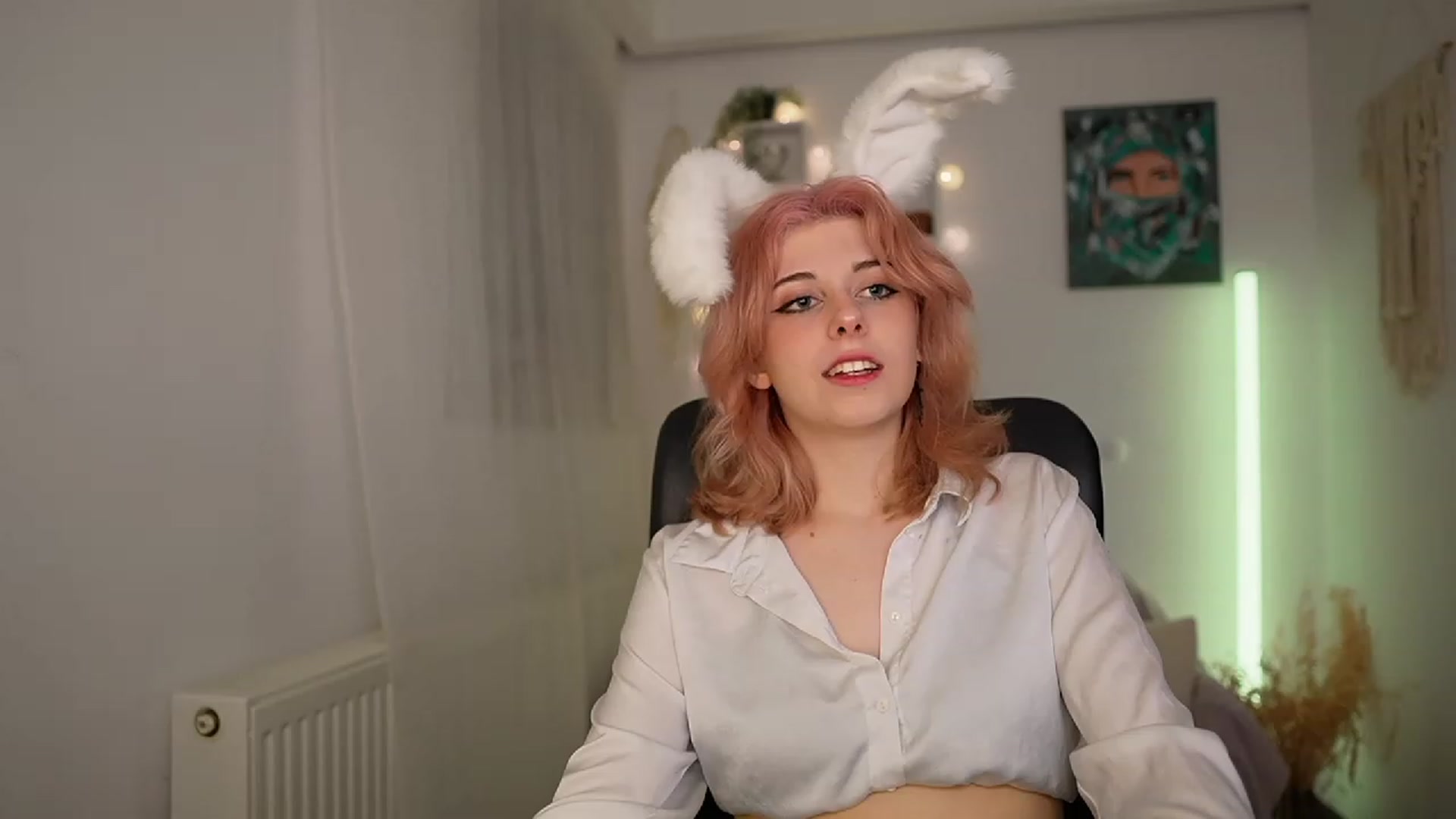 Gallery image thumbnail from Allice_Bong's myfreecams stream on, 02/22/2024, 20:51 image 7 of 20