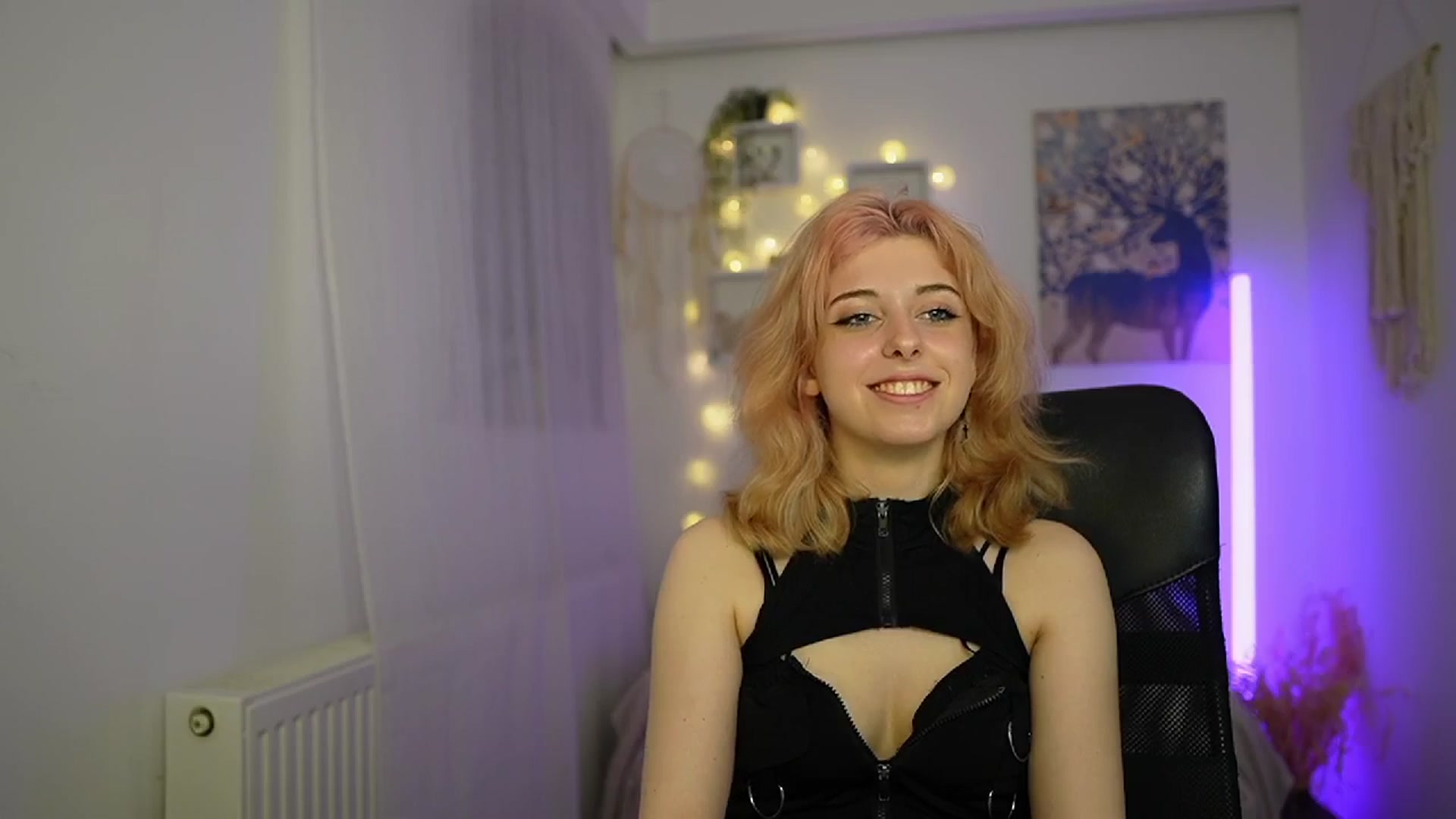 Gallery image thumbnail from Allice_Bong's myfreecams stream on, 02/27/2024, 23:12 image 13 of 20