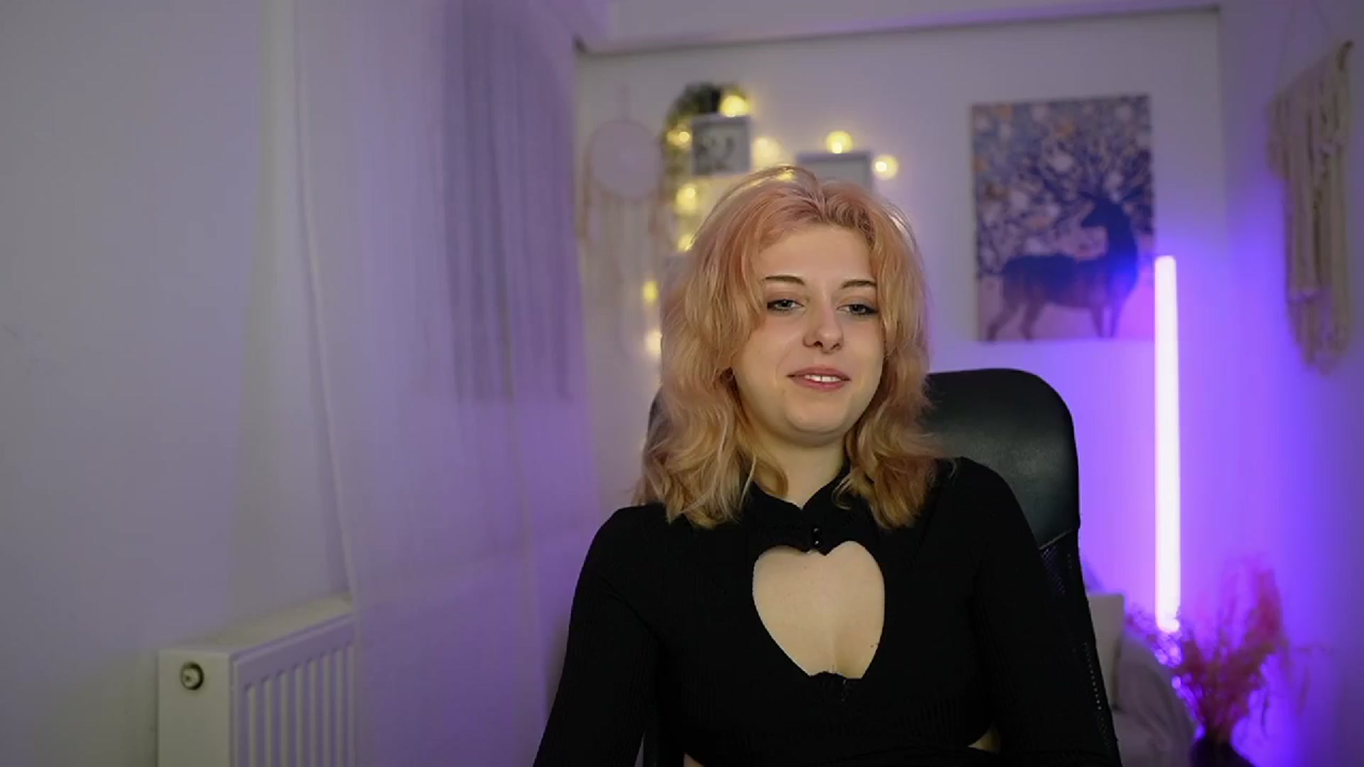 Gallery image thumbnail from Allice_Bong's myfreecams stream on, 02/28/2024, 20:40 image 1 of 20