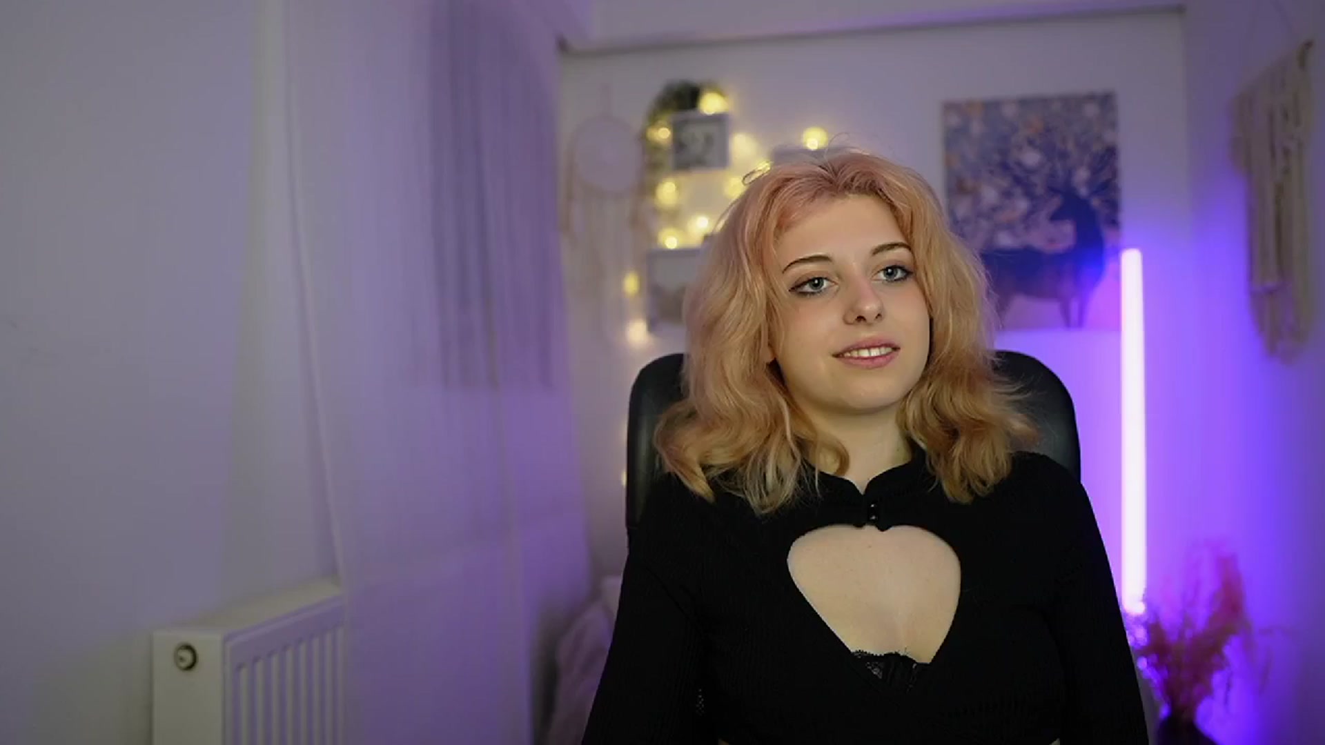 Gallery image thumbnail from Allice_Bong's myfreecams stream on, 02/28/2024, 20:40 image 20 of 20
