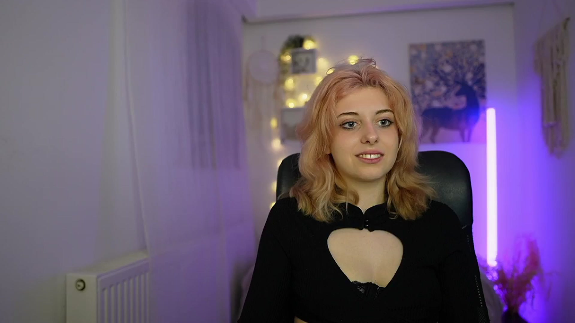 Gallery image thumbnail from Allice_Bong's myfreecams stream on, 02/28/2024, 20:40 image 14 of 20