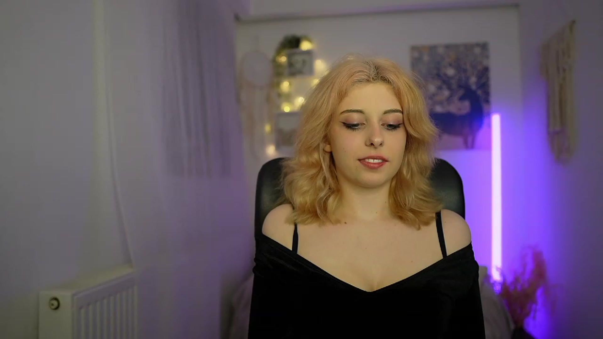 Gallery image thumbnail from Allice_Bong's myfreecams stream on, 03/02/2024, 21:03 image 7 of 20