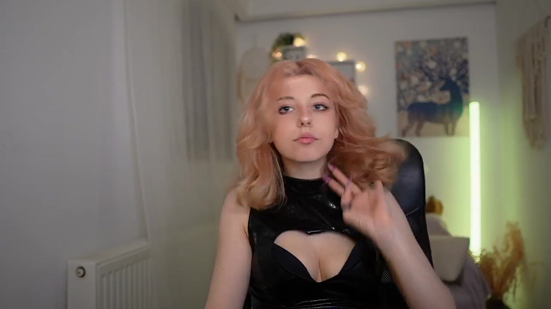 Gallery image thumbnail from Allice_Bong's myfreecams stream on, 03/05/2024, 21:07 image 15 of 20