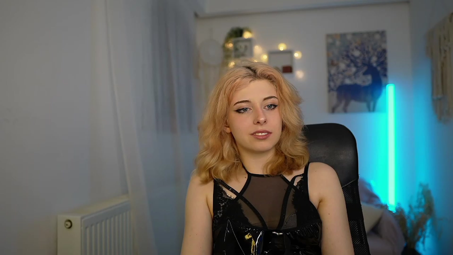 Gallery image thumbnail from Allice_Bong's myfreecams stream on, 03/07/2024, 20:31 image 5 of 20
