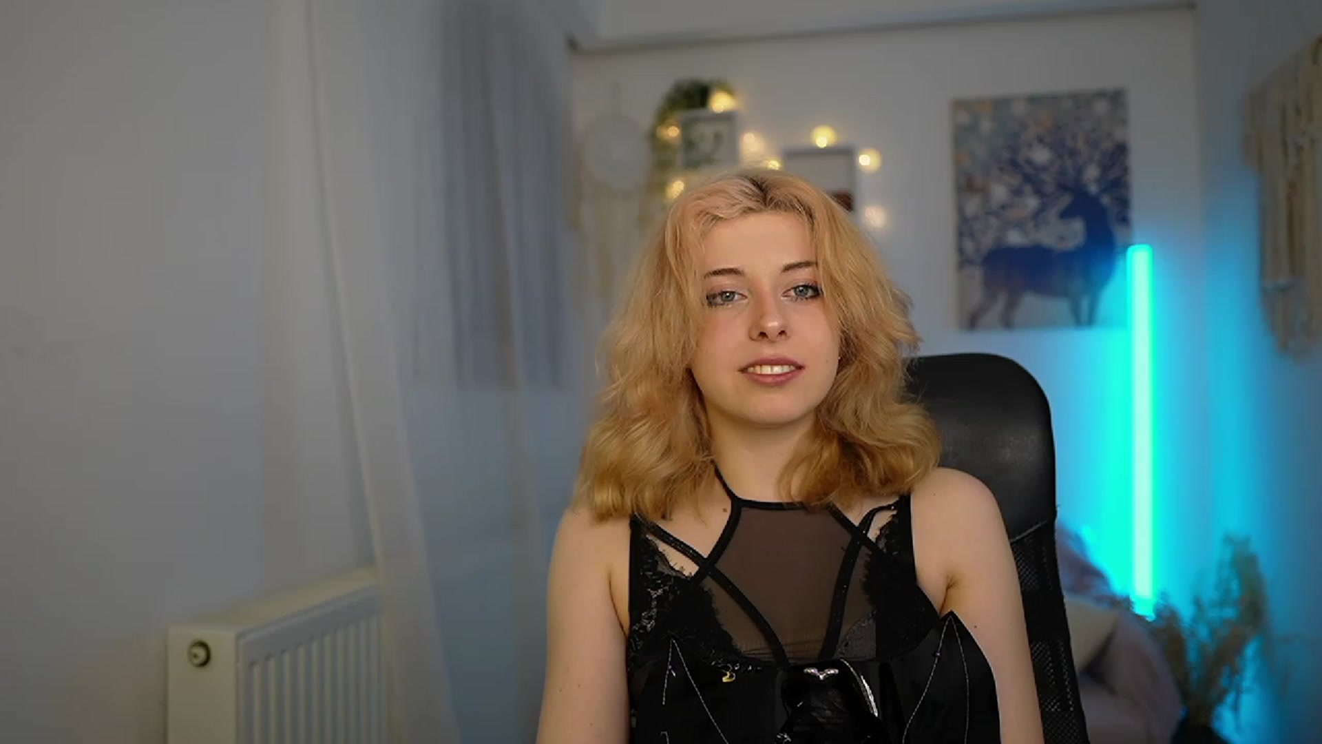 Gallery image thumbnail from Allice_Bong's myfreecams stream on, 03/07/2024, 20:31 image 2 of 20