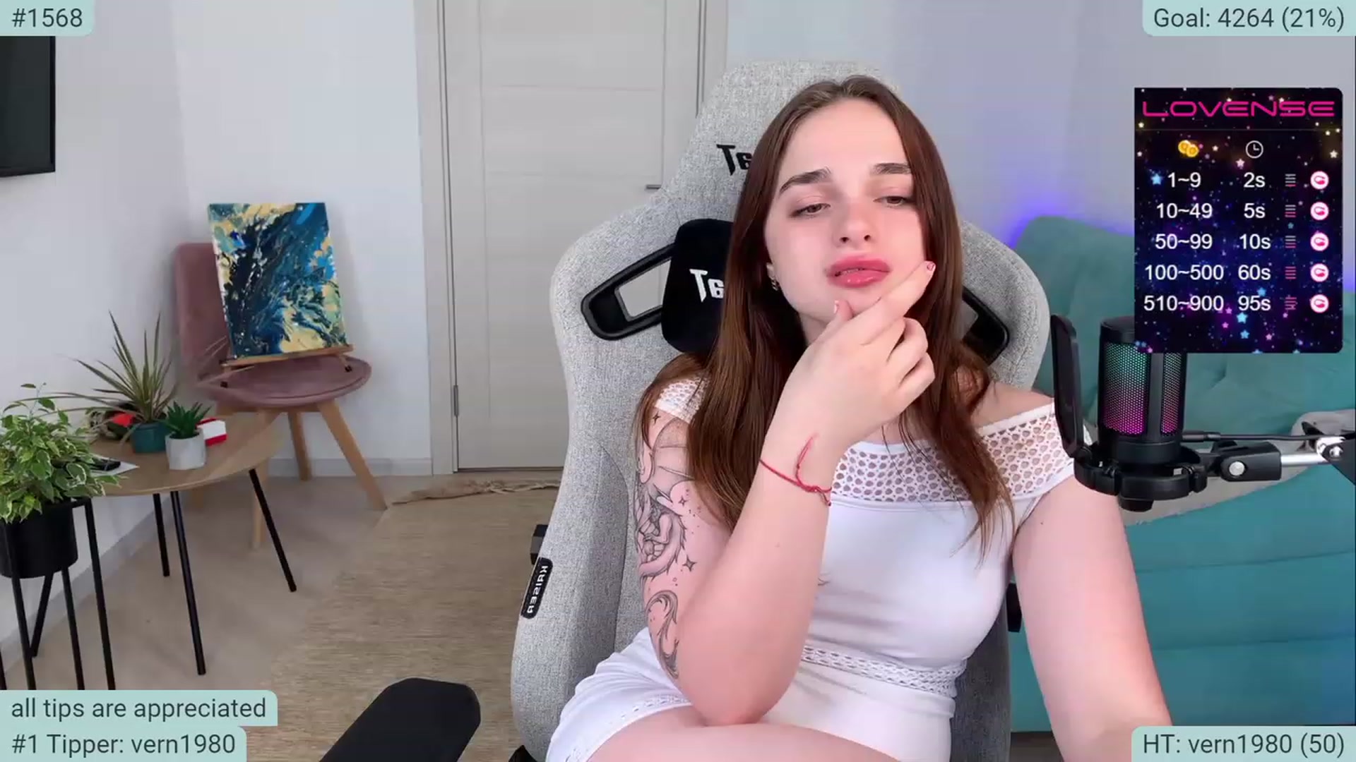Gallery image thumbnail from Allice_Lyn's myfreecams stream on, 06/18/2023, 14:22 image 13 of 20