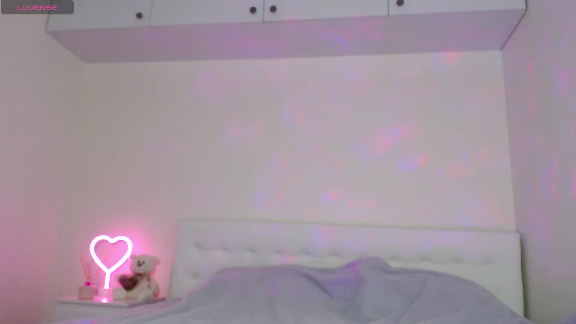 Gallery image thumbnail from Alliciya's myfreecams stream on, 05/08/2024, 23:16 image 8 of 20