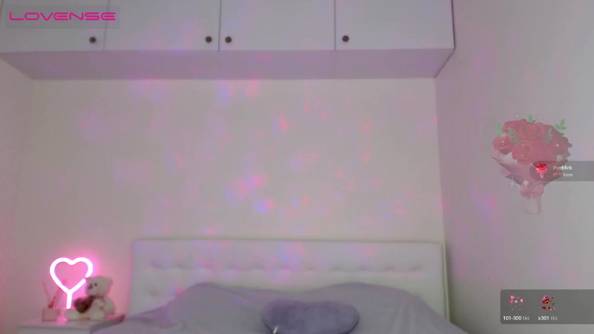 Gallery image thumbnail from Alliciya's myfreecams stream on, 08/09/2024, 17:31 image 14 of 20