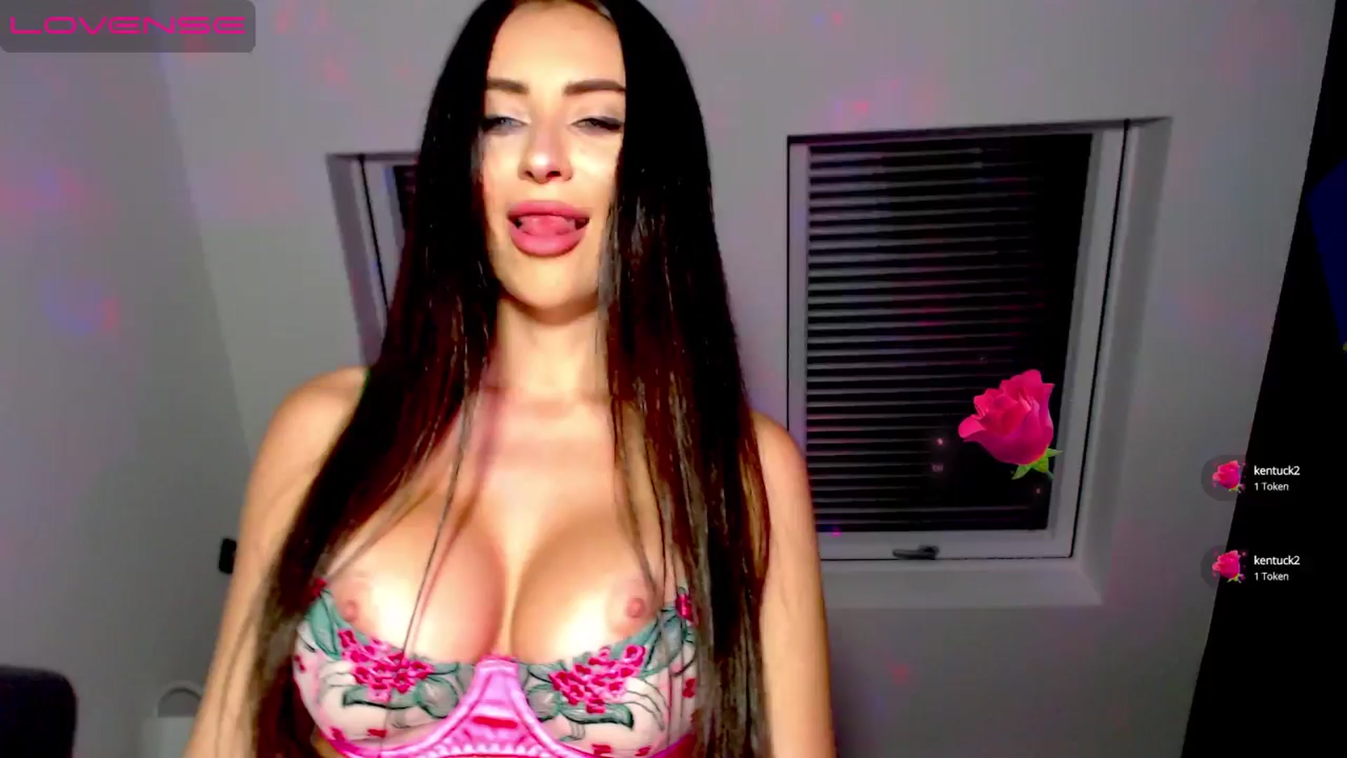 Gallery image thumbnail from Alliciya's myfreecams stream on, 10/21/2024, 16:03 image 9 of 20