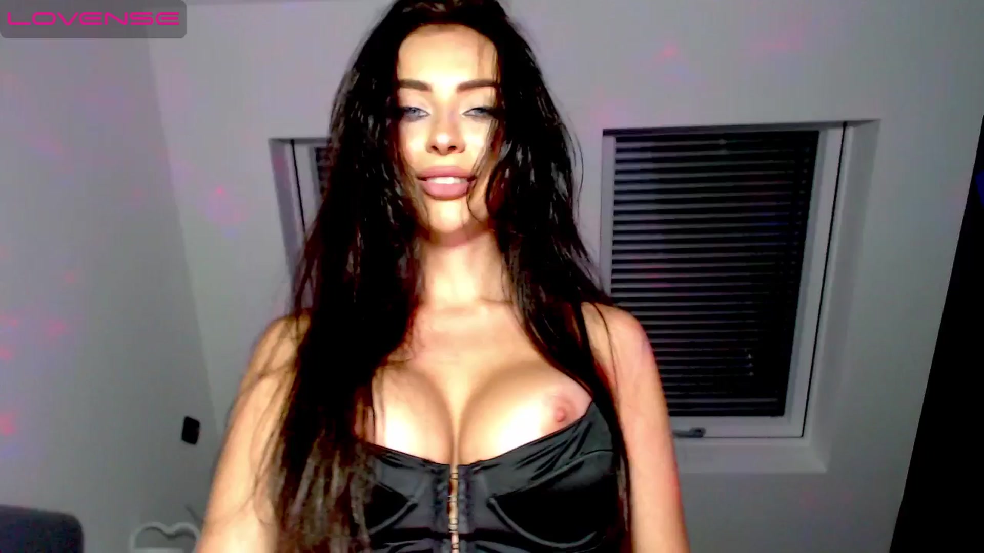 Gallery image thumbnail from Alliciya's myfreecams stream on, 10/26/2024, 17:19 image 20 of 20