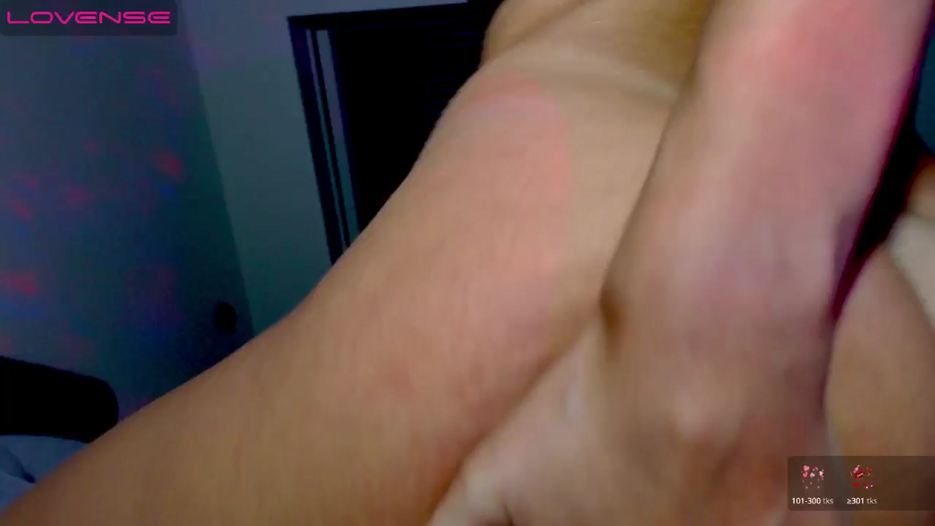 Gallery image thumbnail from Alliciya's myfreecams stream on, 10/26/2024, 17:19 image 10 of 20