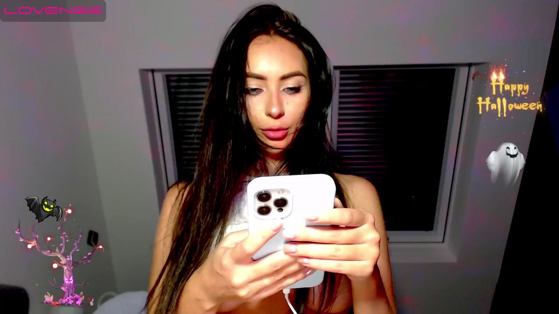 Gallery image thumbnail from Alliciya's myfreecams stream on, 11/01/2024, 17:33 image 5 of 20