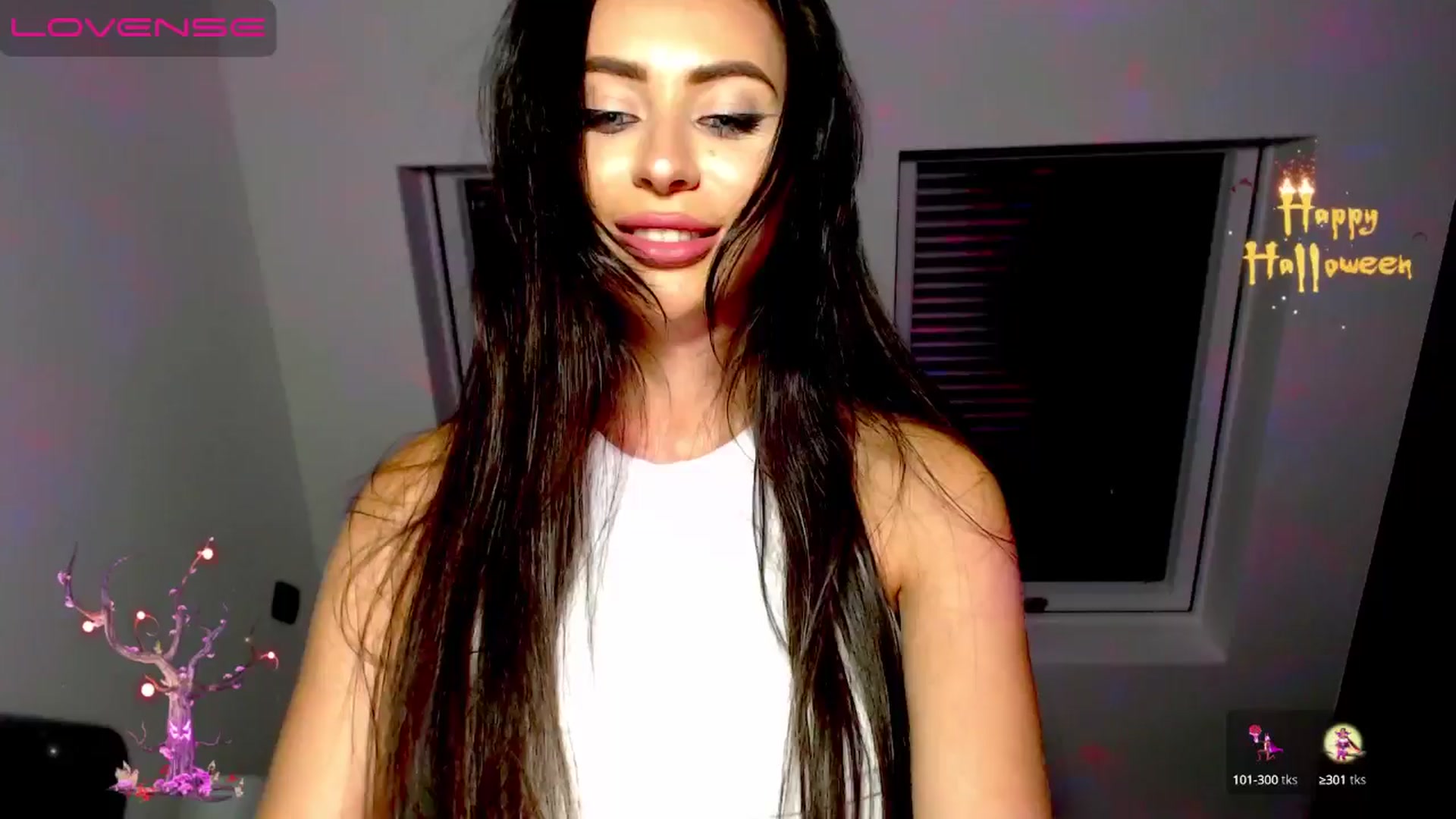 Gallery image thumbnail from Alliciya's myfreecams stream on, 11/01/2024, 21:03 image 7 of 20