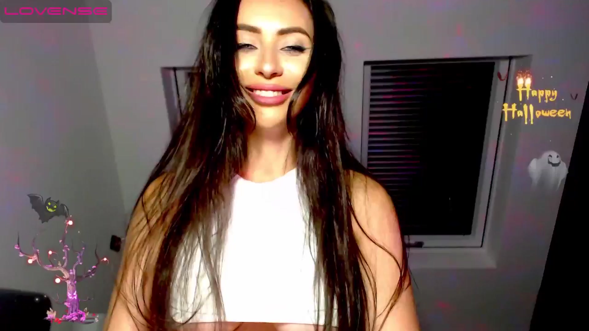 Gallery image thumbnail from Alliciya's myfreecams stream on, 11/01/2024, 21:03 image 18 of 20