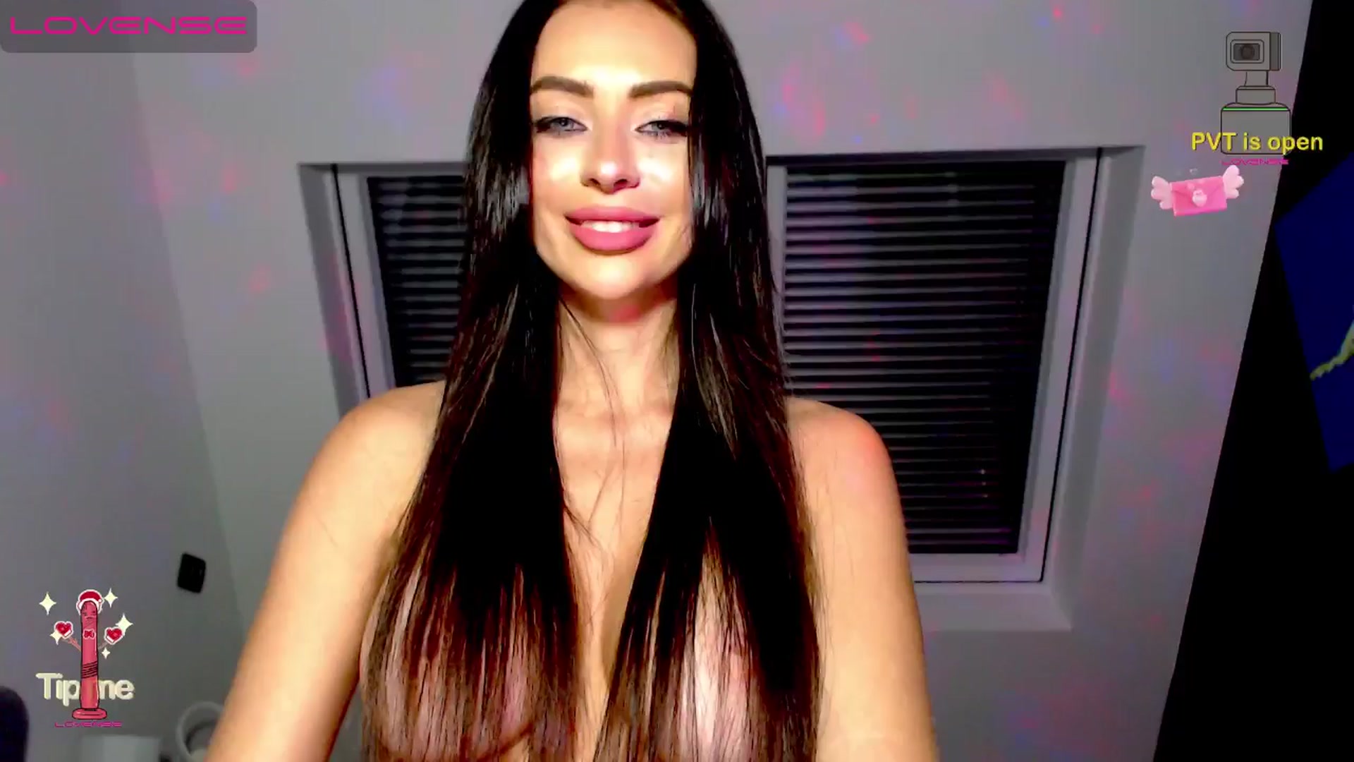 Gallery image thumbnail from Alliciya's myfreecams stream on, 11/10/2024, 23:00 image 14 of 20