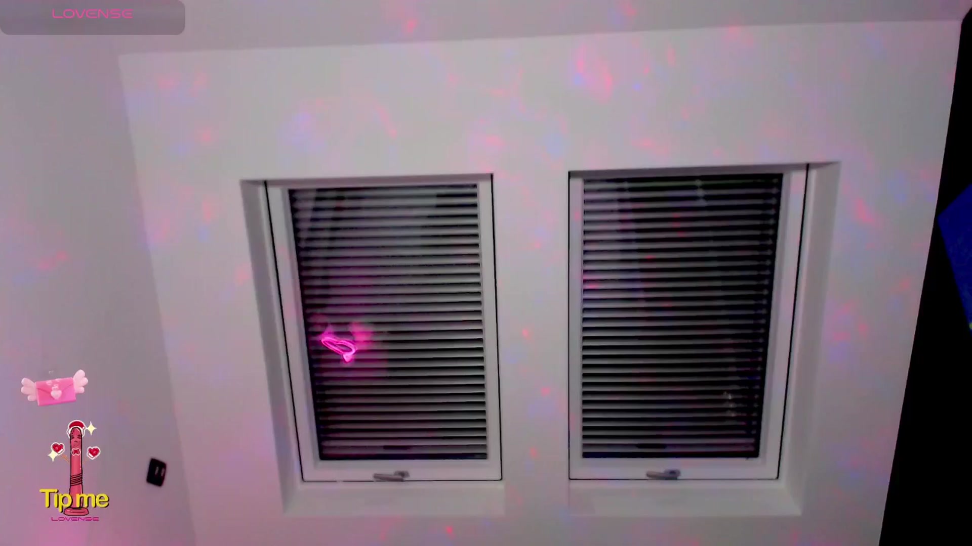 Gallery image thumbnail from Alliciya's myfreecams stream on, 11/18/2024, 20:07 image 5 of 20